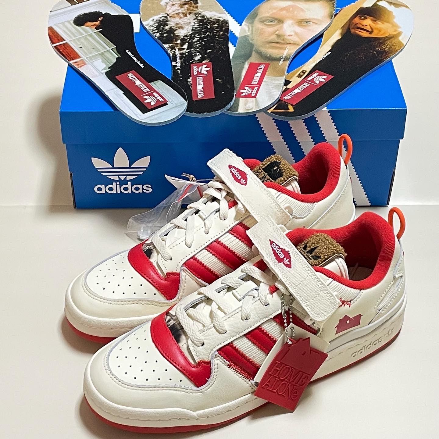 Adidas Forum Low Home Alone 착용 스타일 - 1