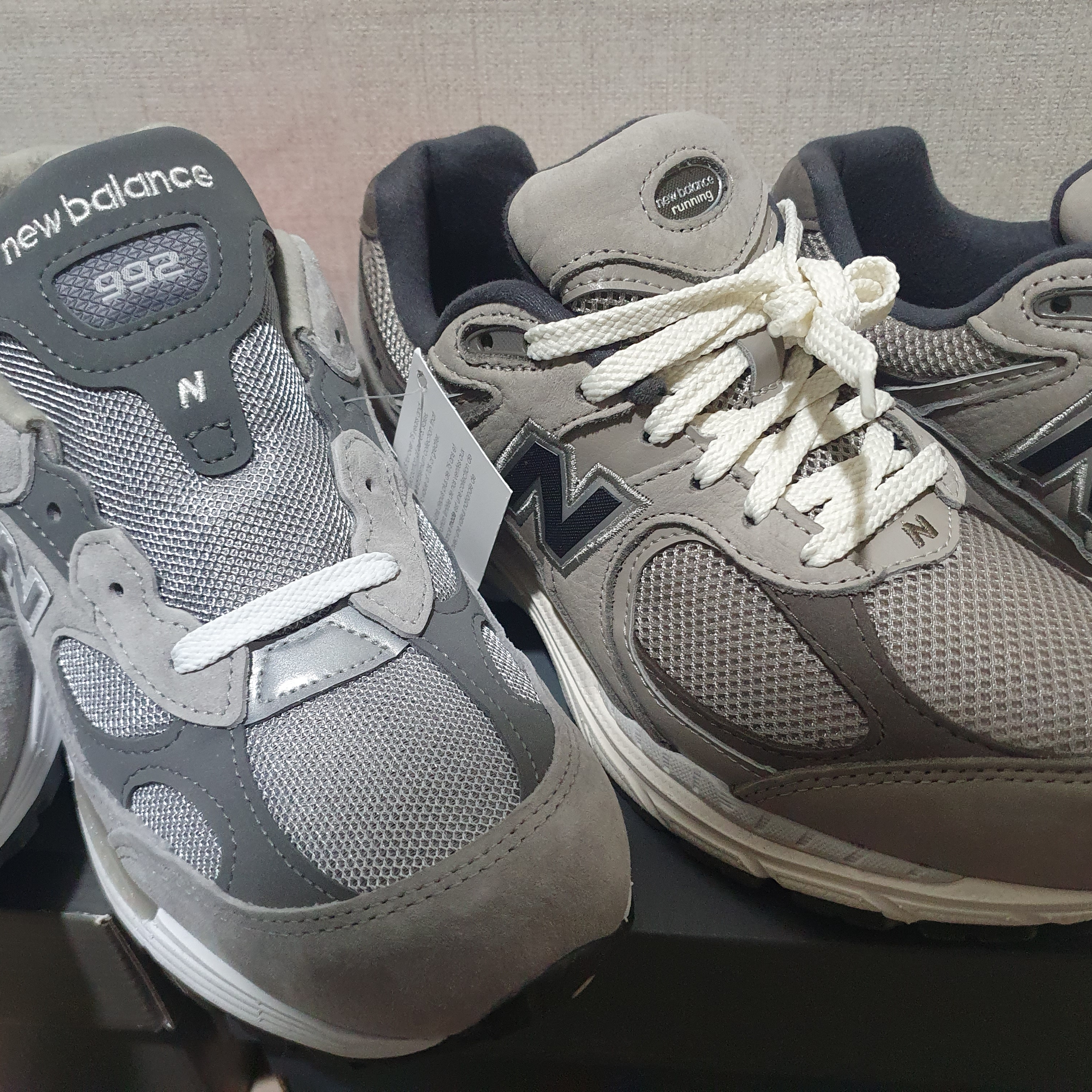 New Balance 2002 Warm Alpaca, New Balance 992 Made in USA Grey - D Standard 착용 스타일
