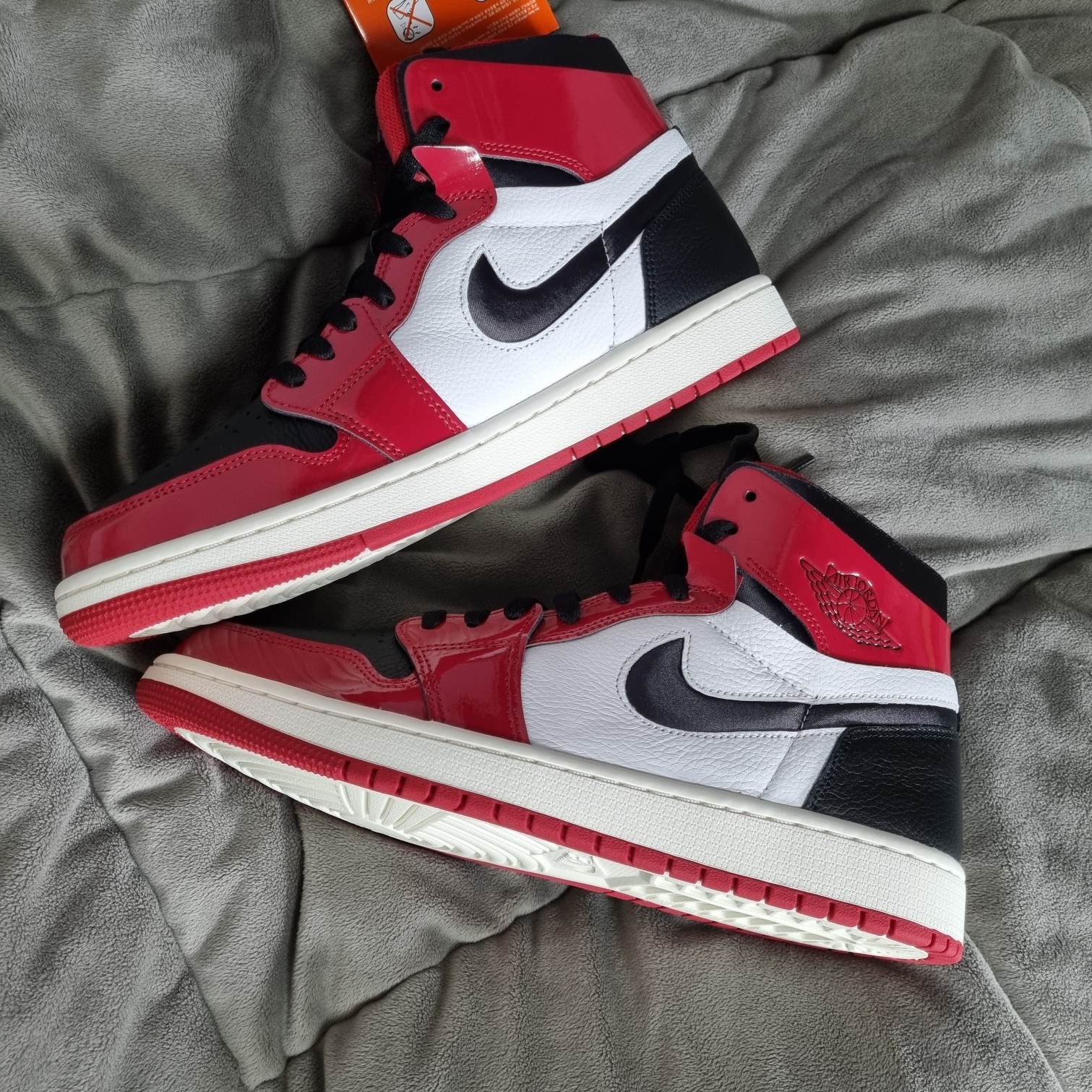 (W) Jordan 1 Zoom Air CMFT Gym Red Black 착용 스타일
