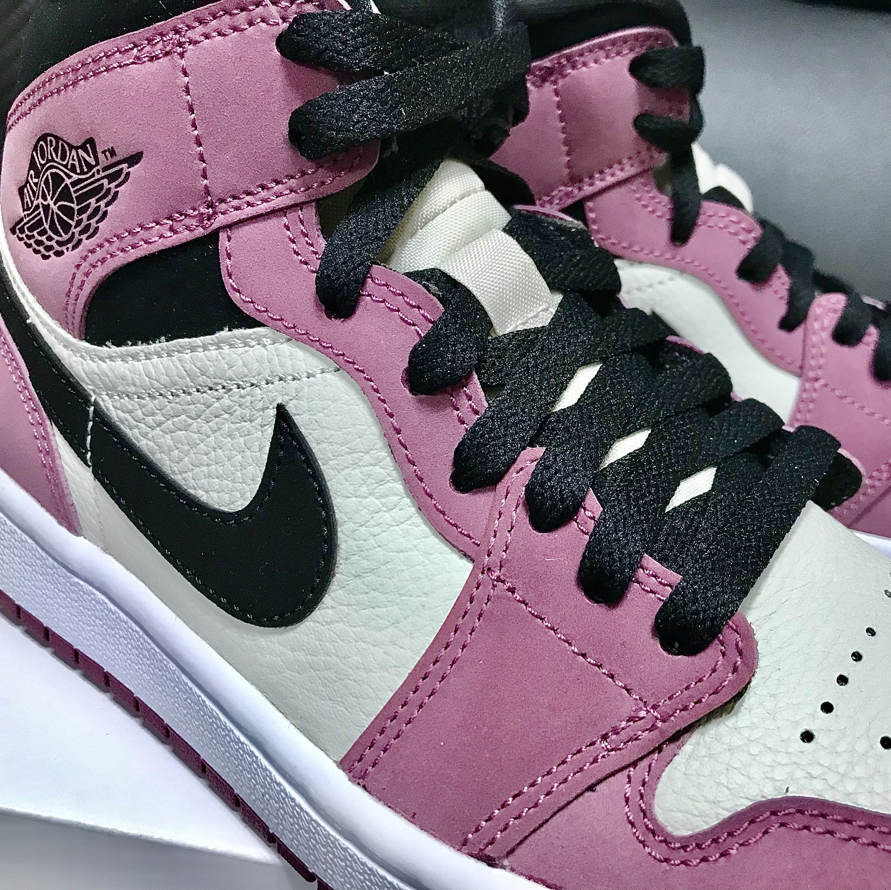 (W) Jordan 1 Mid SE Light Mulberry 착용 스타일 - 4