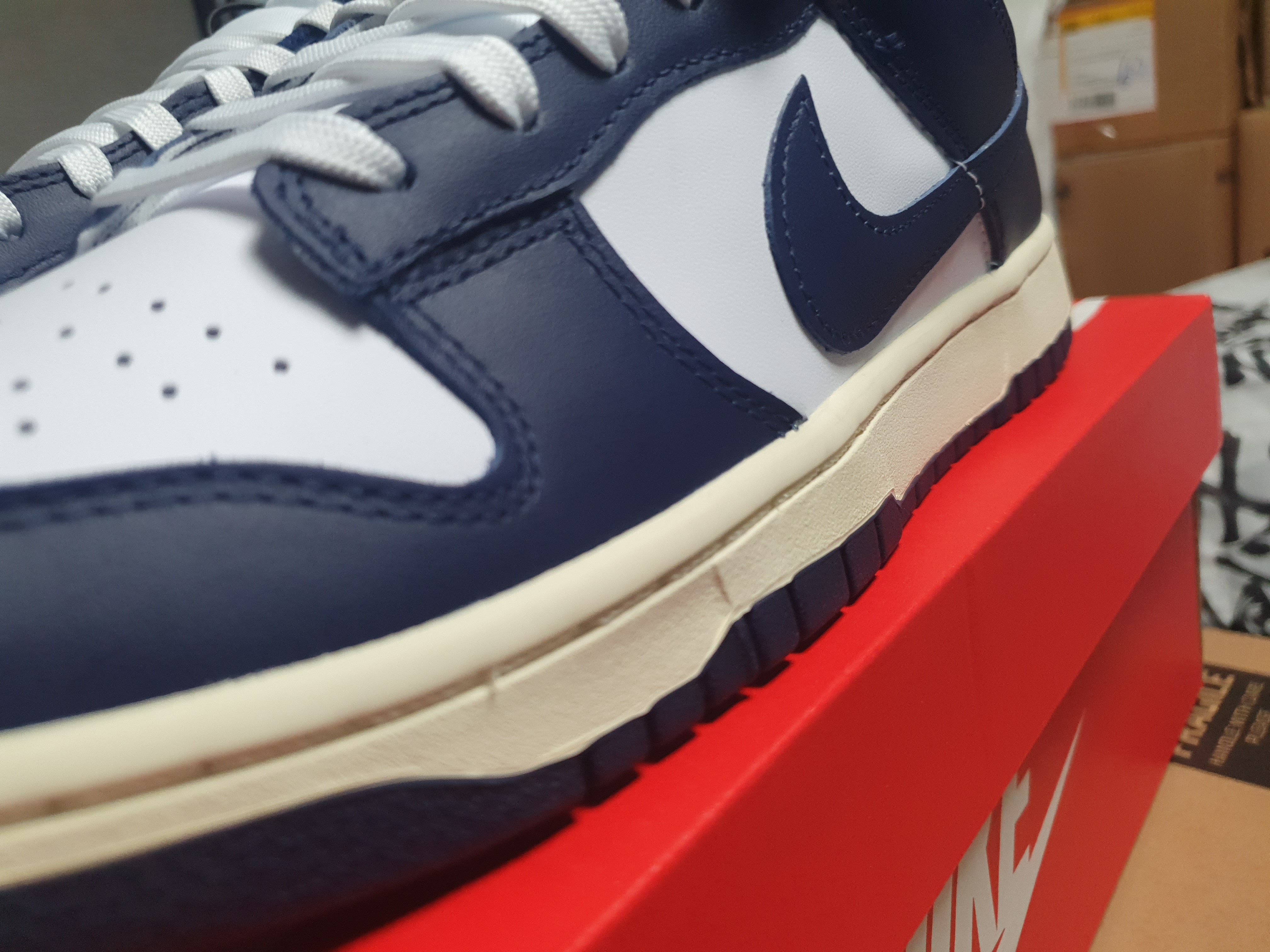 (W) Nike Dunk Low Vintage Midnight Navy 착용 스타일 - 4