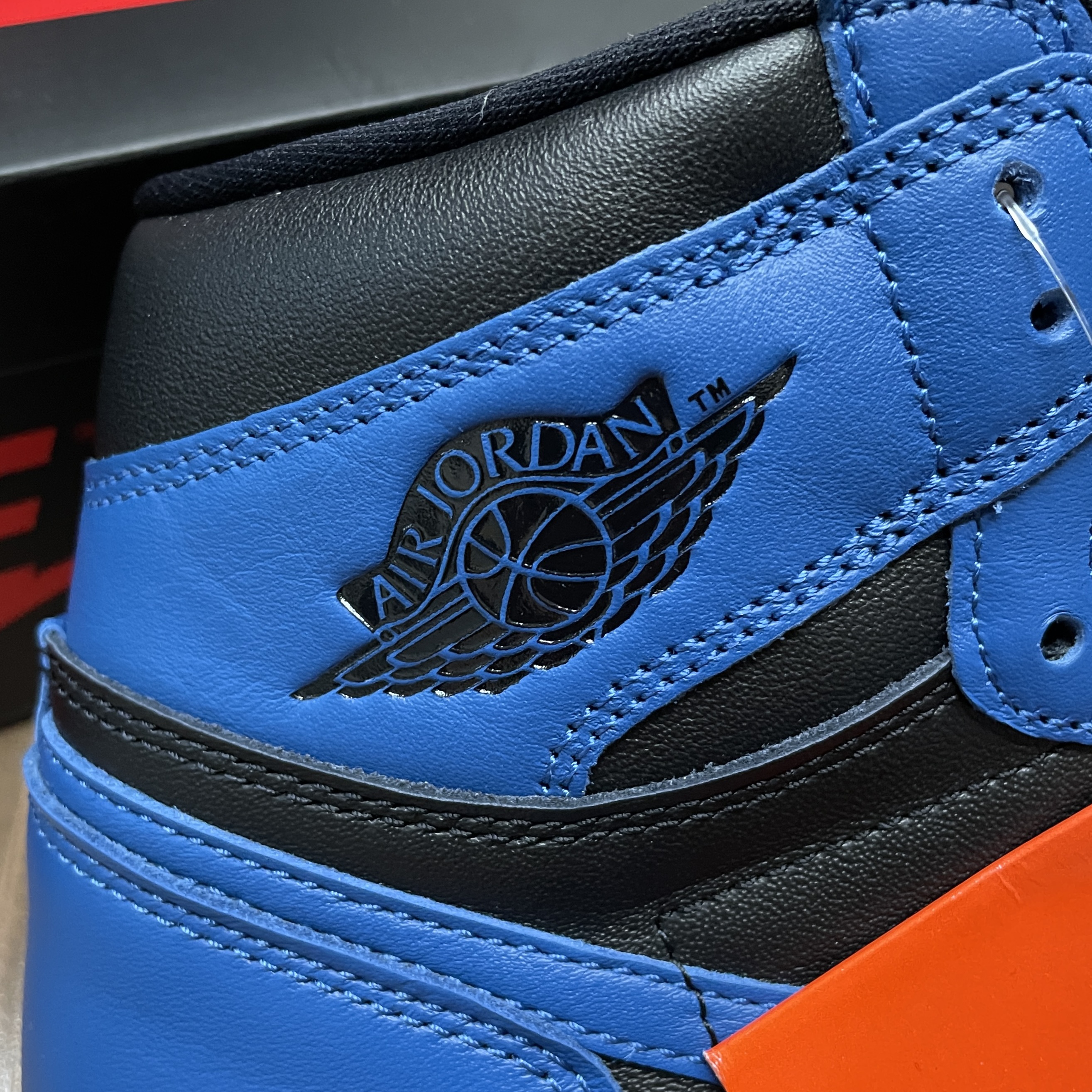 Jordan 1 Retro High OG Dark Marina Blue 착용 스타일 - 2