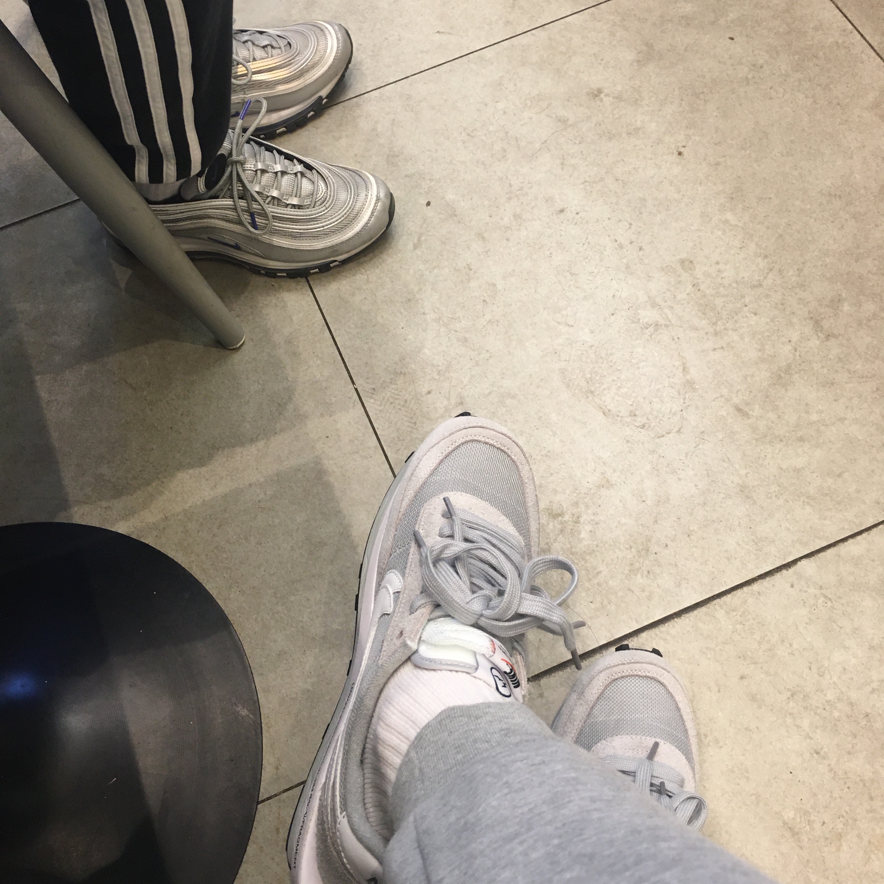 Nike x Sacai x Fragment LDWaffle Light Smoke Grey, Nike Air Max 97 Persian Violet 착용 스타일