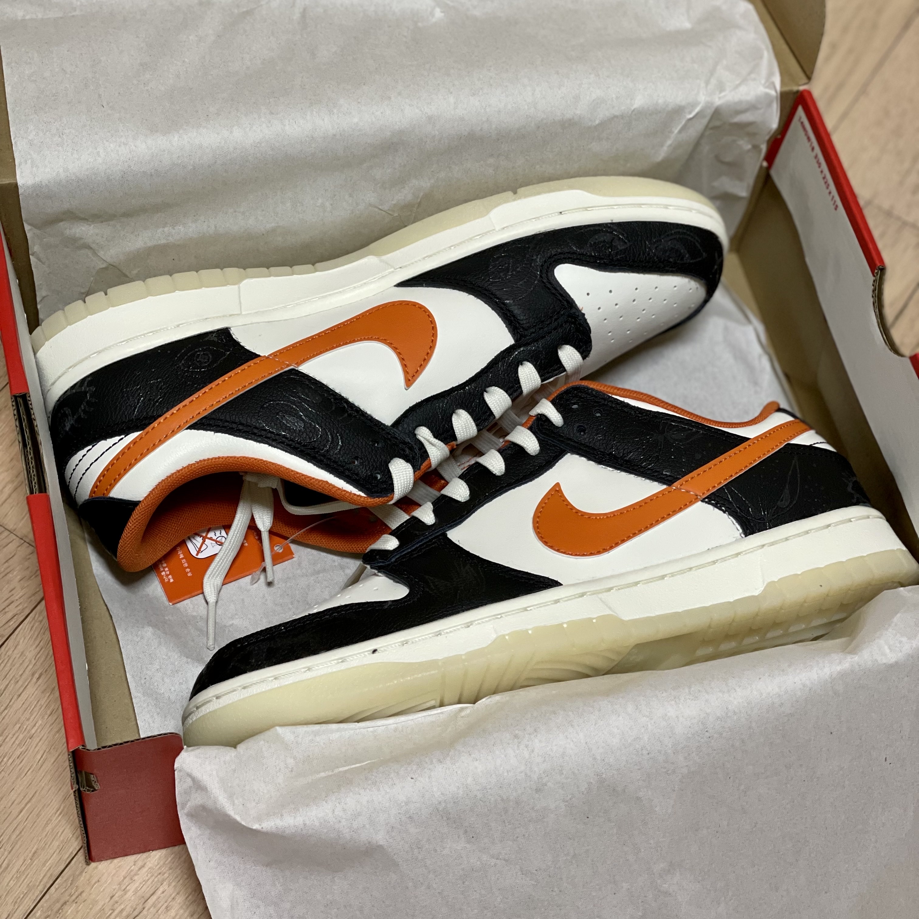 Nike Dunk Low Retro PRM Halloween, (GS) Nike Dunk Low PRM Halloween 착용 스타일 - 1