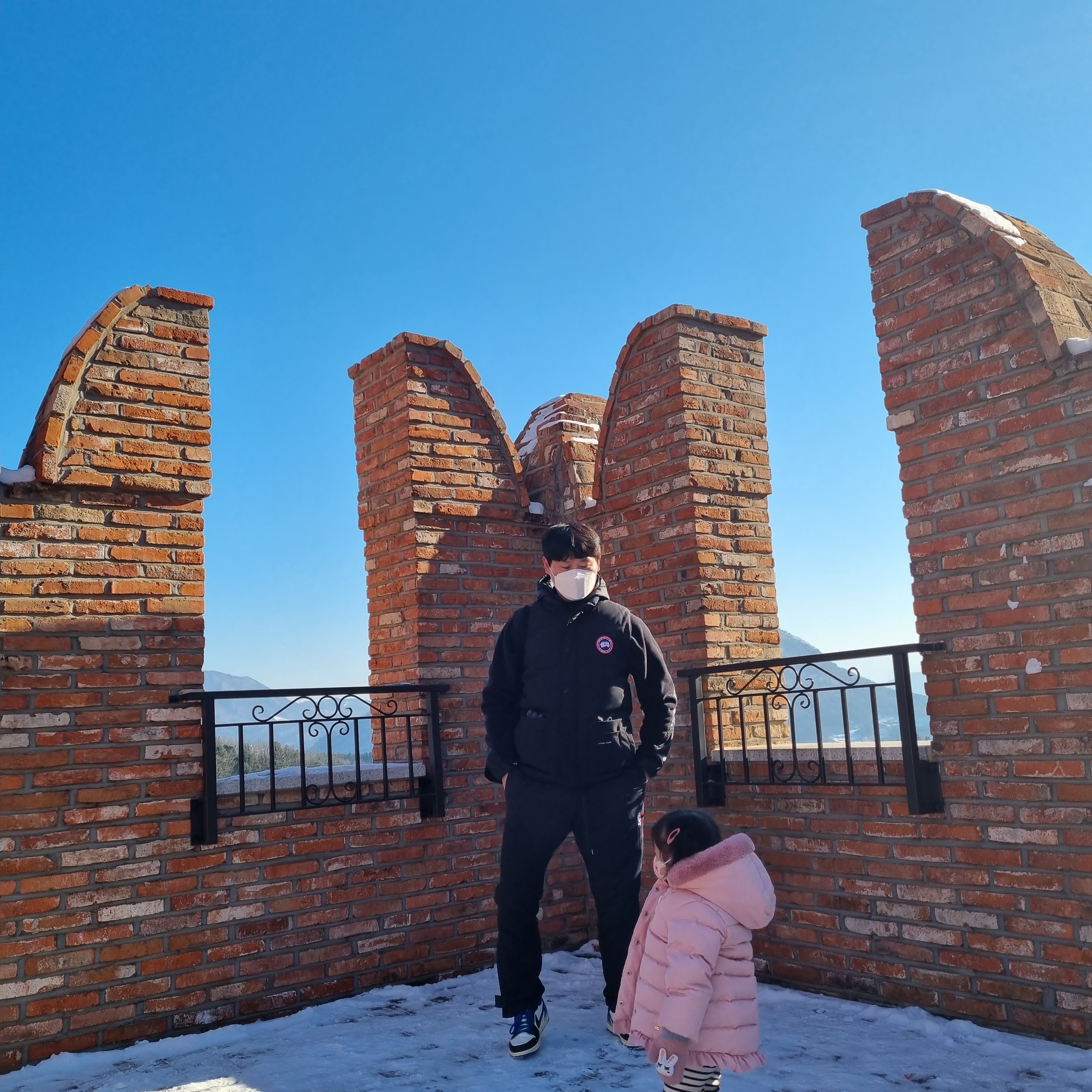 Jordan 1 x Travis Scott x Fragment Retro Low OG SP Military Blue, Nike x Fear of God Warm Up Pants Off Noir 착용 스타일 - 3