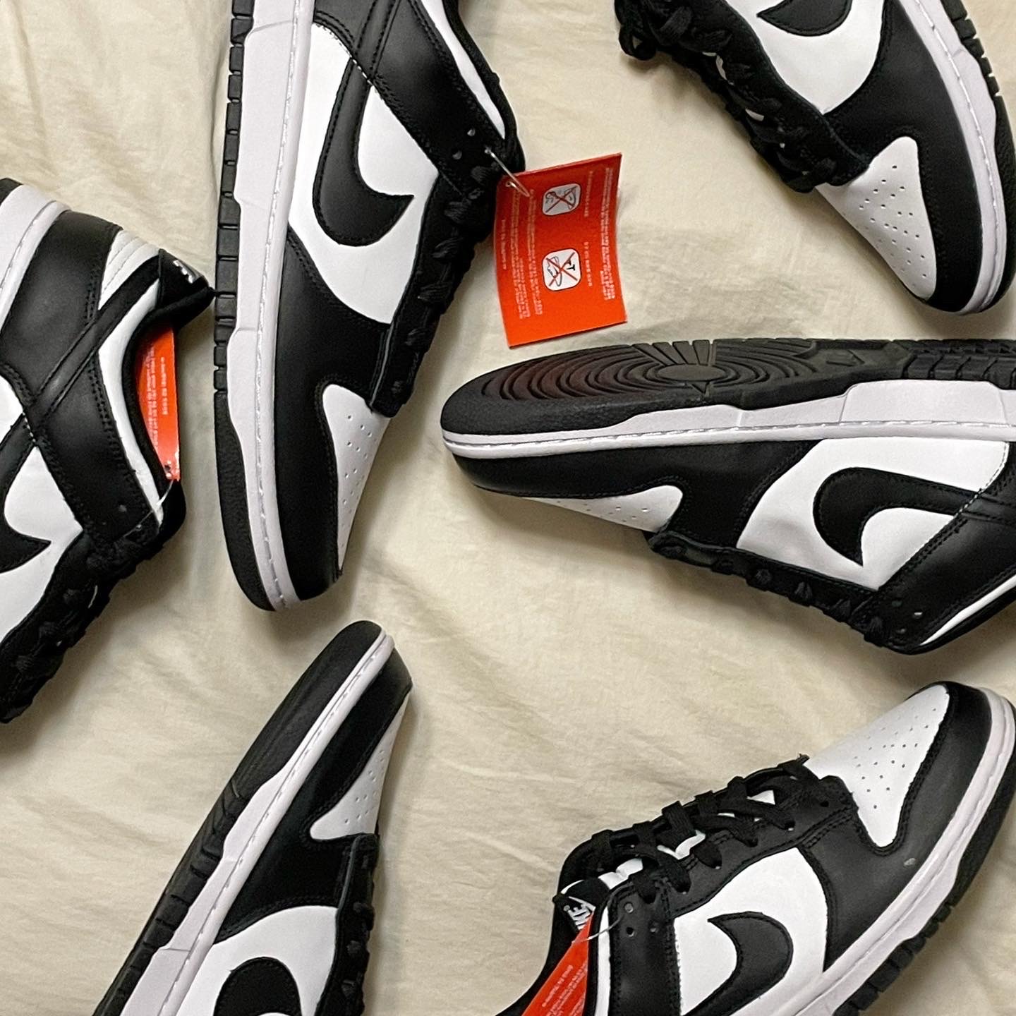 Nike Dunk Low Retro Black, Supreme x The North Face Statue of Liberty Baltoro Jacket Black - 19FW 착용 스타일 - 2