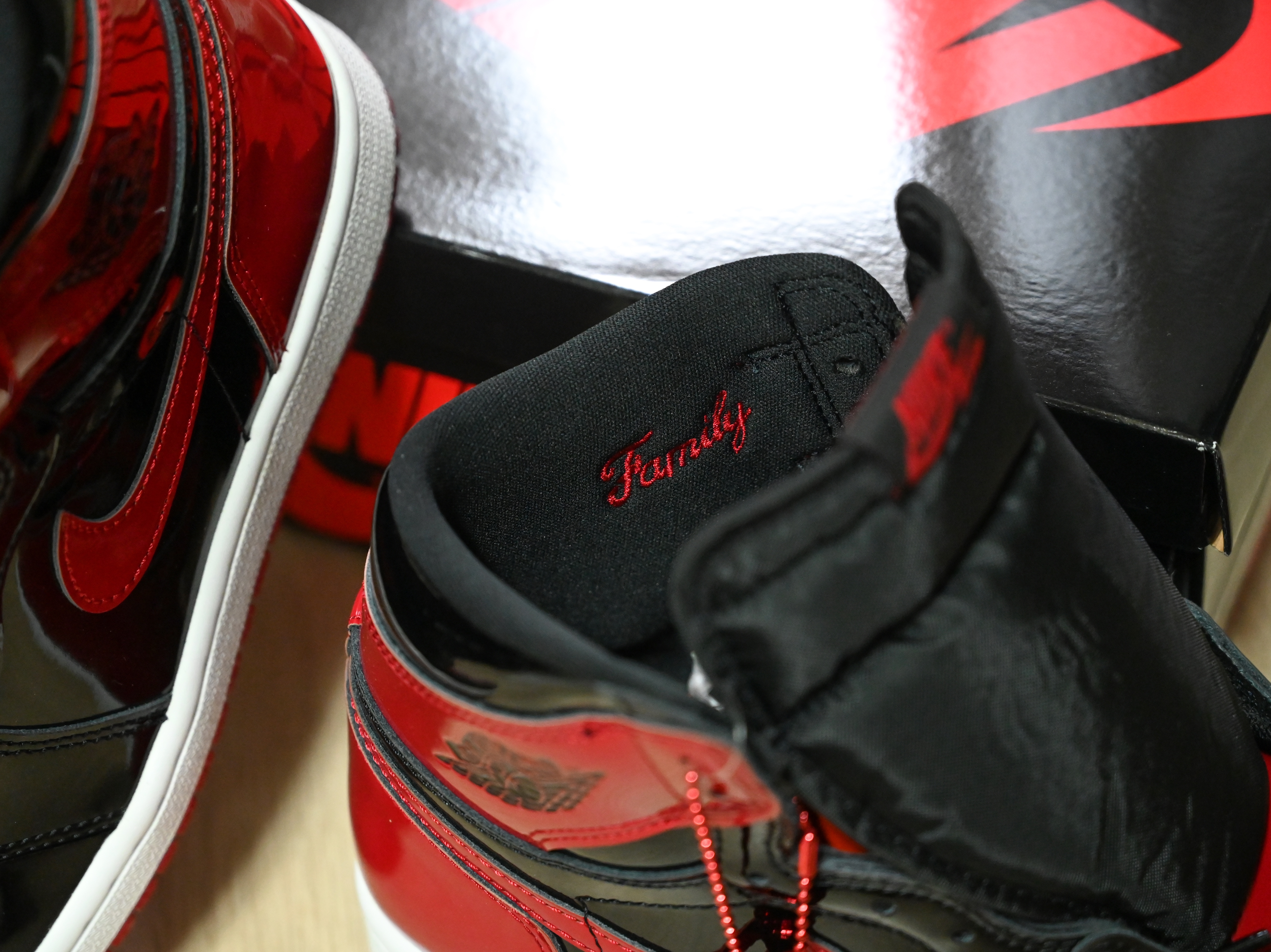 Jordan 1 Retro High OG Patent Bred 착용 스타일 - 5