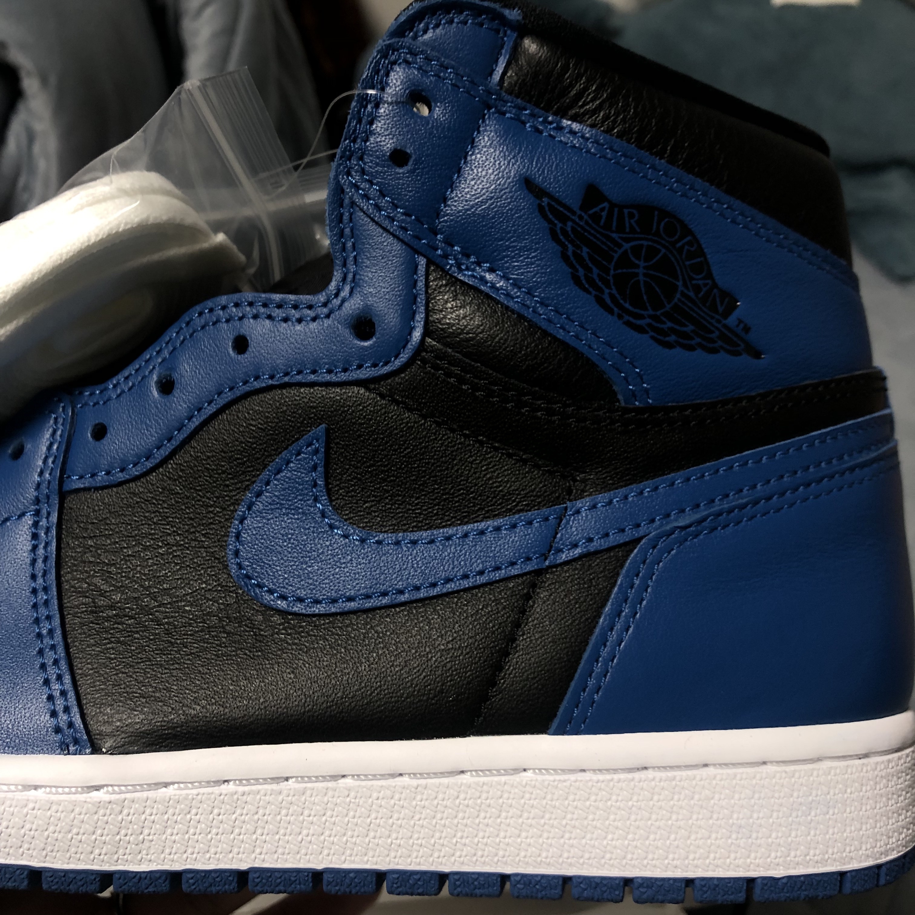 Jordan 1 Retro High OG Dark Marina Blue 착용 스타일 - 3