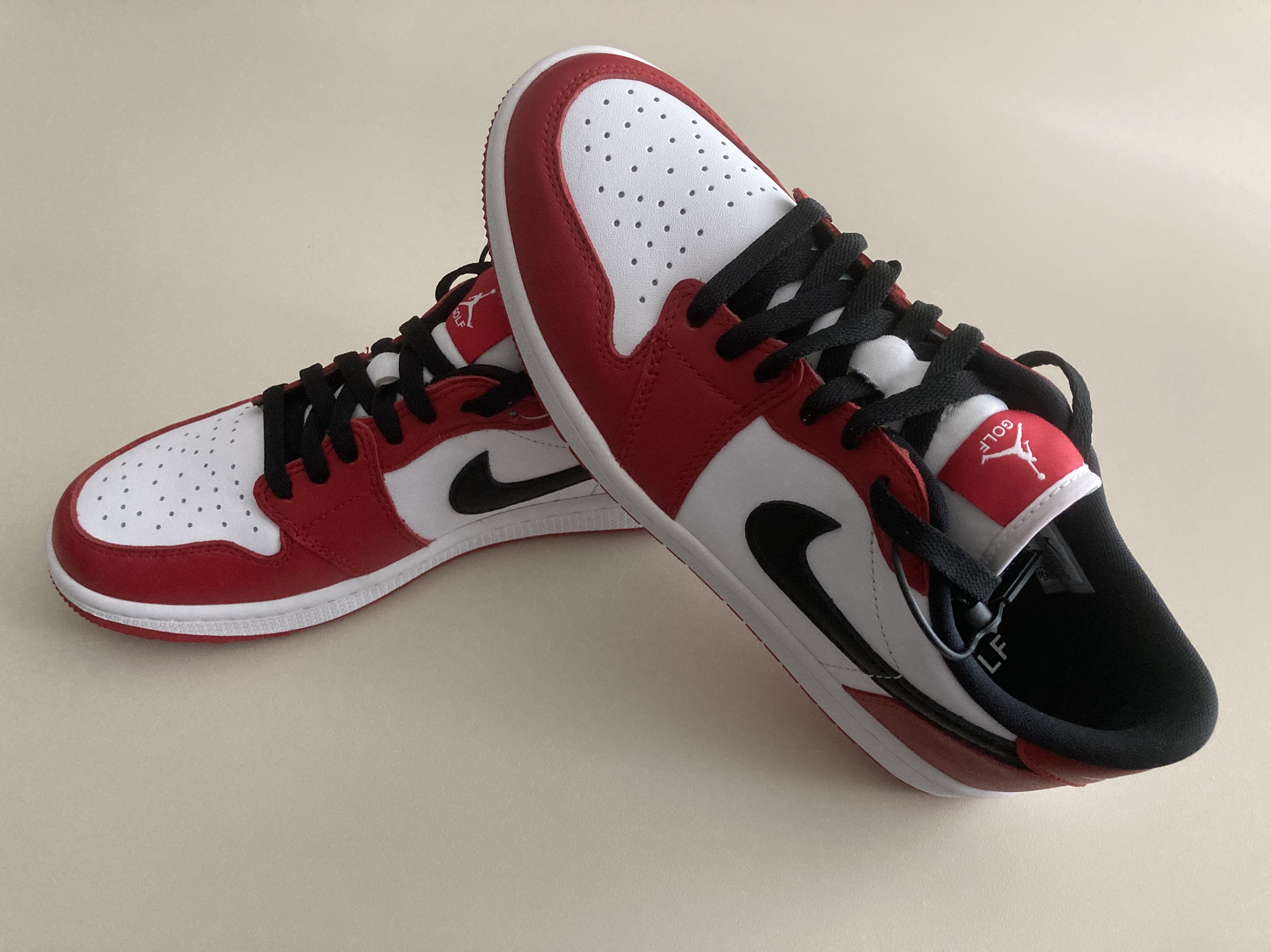 Jordan 1 Low Golf Chicago 착용 스타일 - 2
