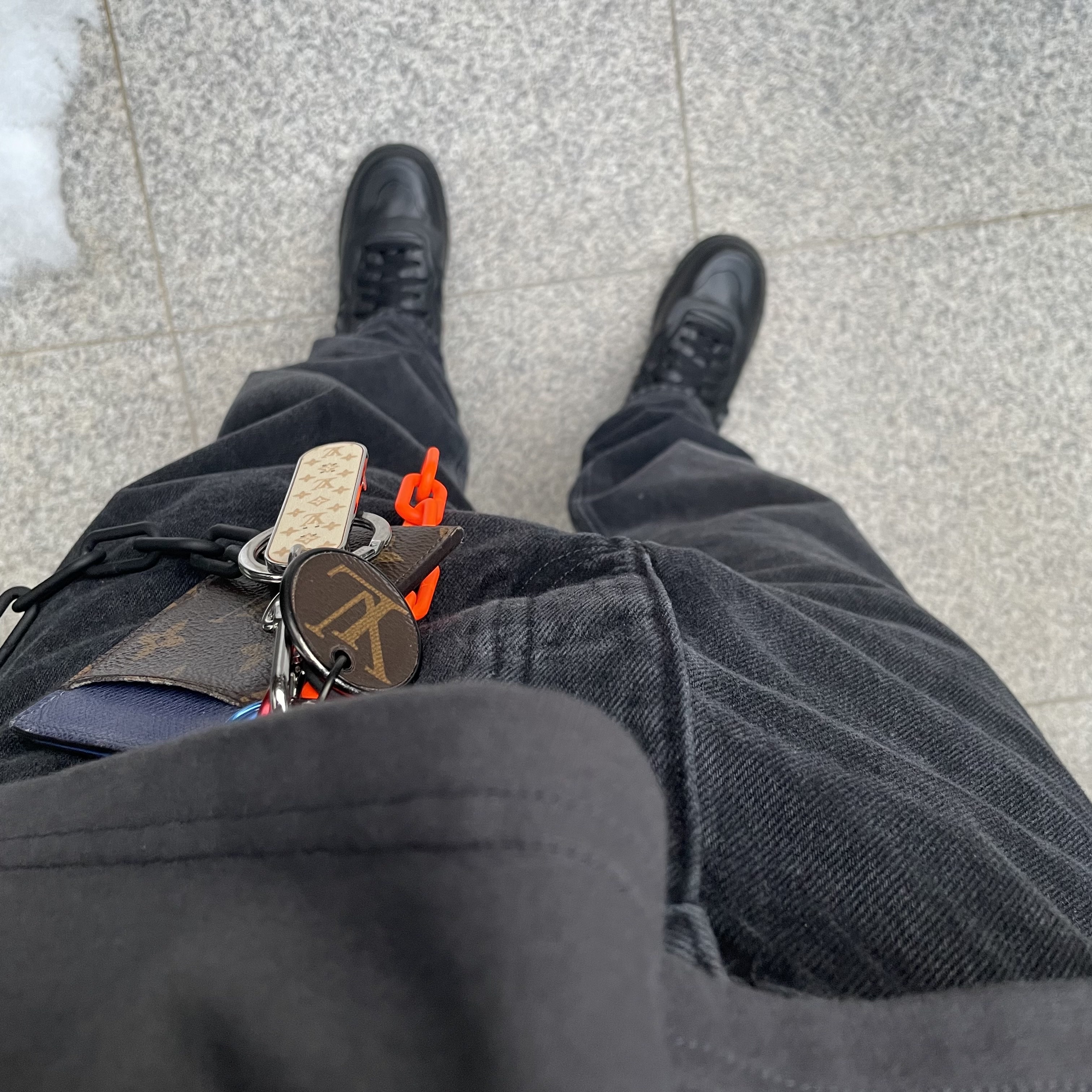 Nike x Comme des Garcons Homme Plus Air Force Mid Black 착용 스타일