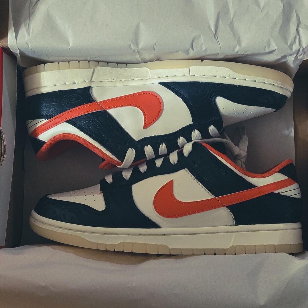 Nike Dunk Low Retro PRM Halloween 착용 스타일