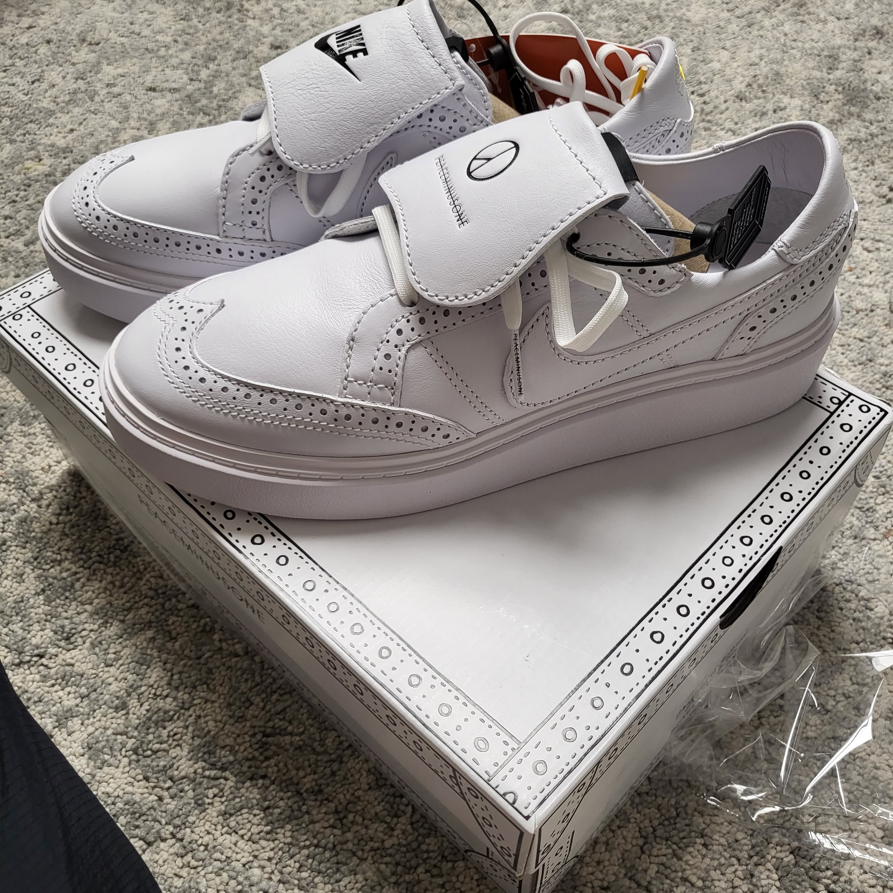Nike x Peaceminusone Kwondo1 White 착용 스타일 - 2