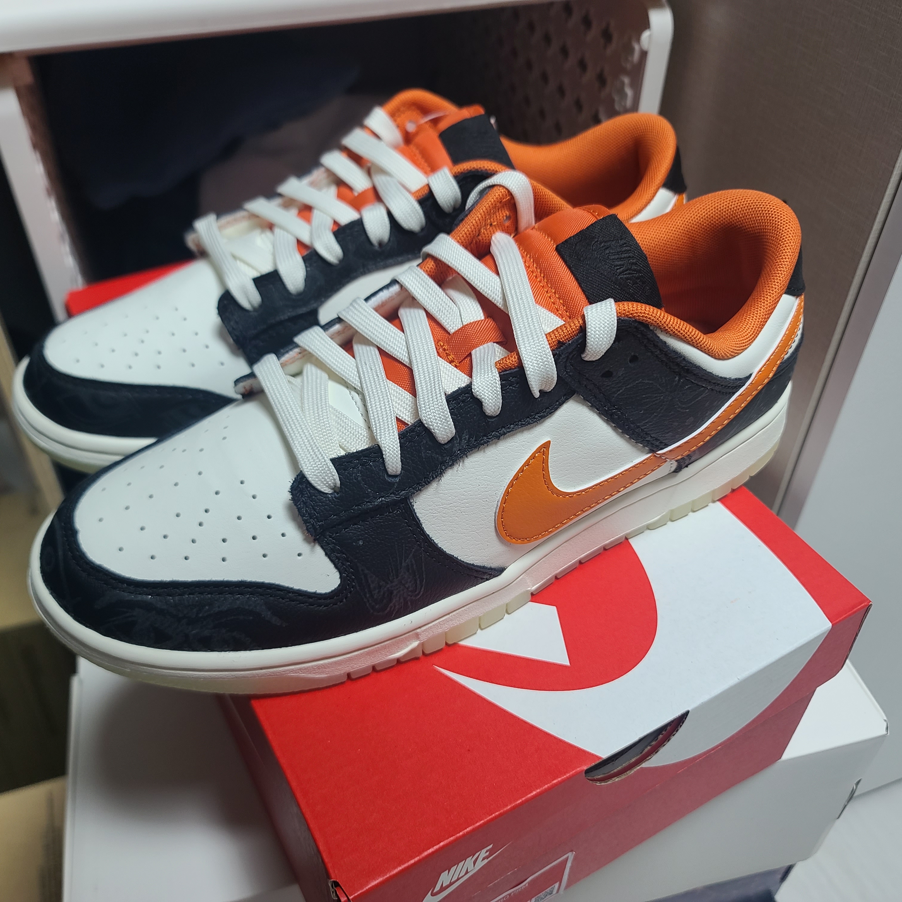 Nike Dunk Low Retro PRM Halloween 착용 스타일 - 2