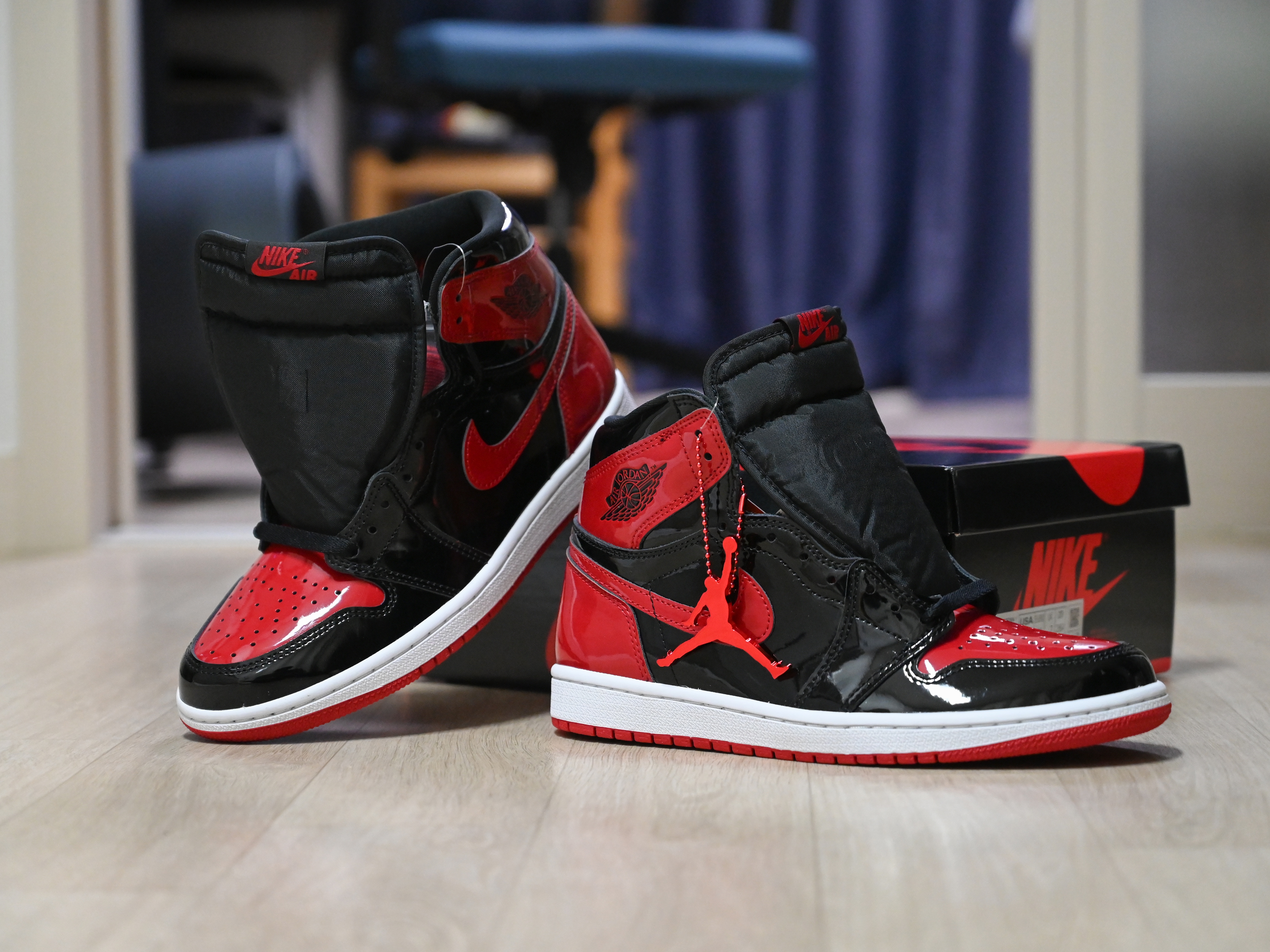 Jordan 1 Retro High OG Patent Bred 착용 스타일 - 1