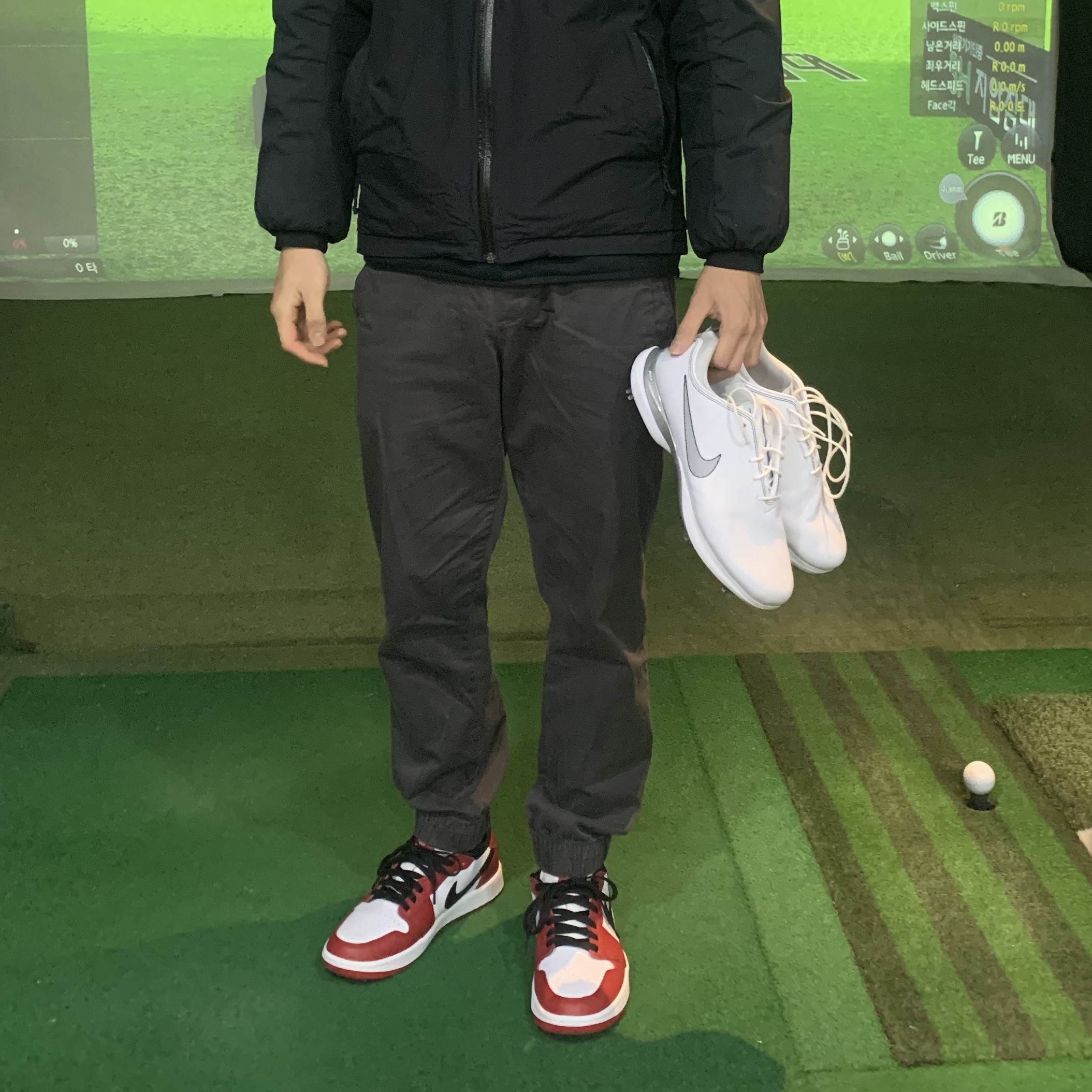 Jordan 1 Low Golf Chicago 착용 스타일 - 3