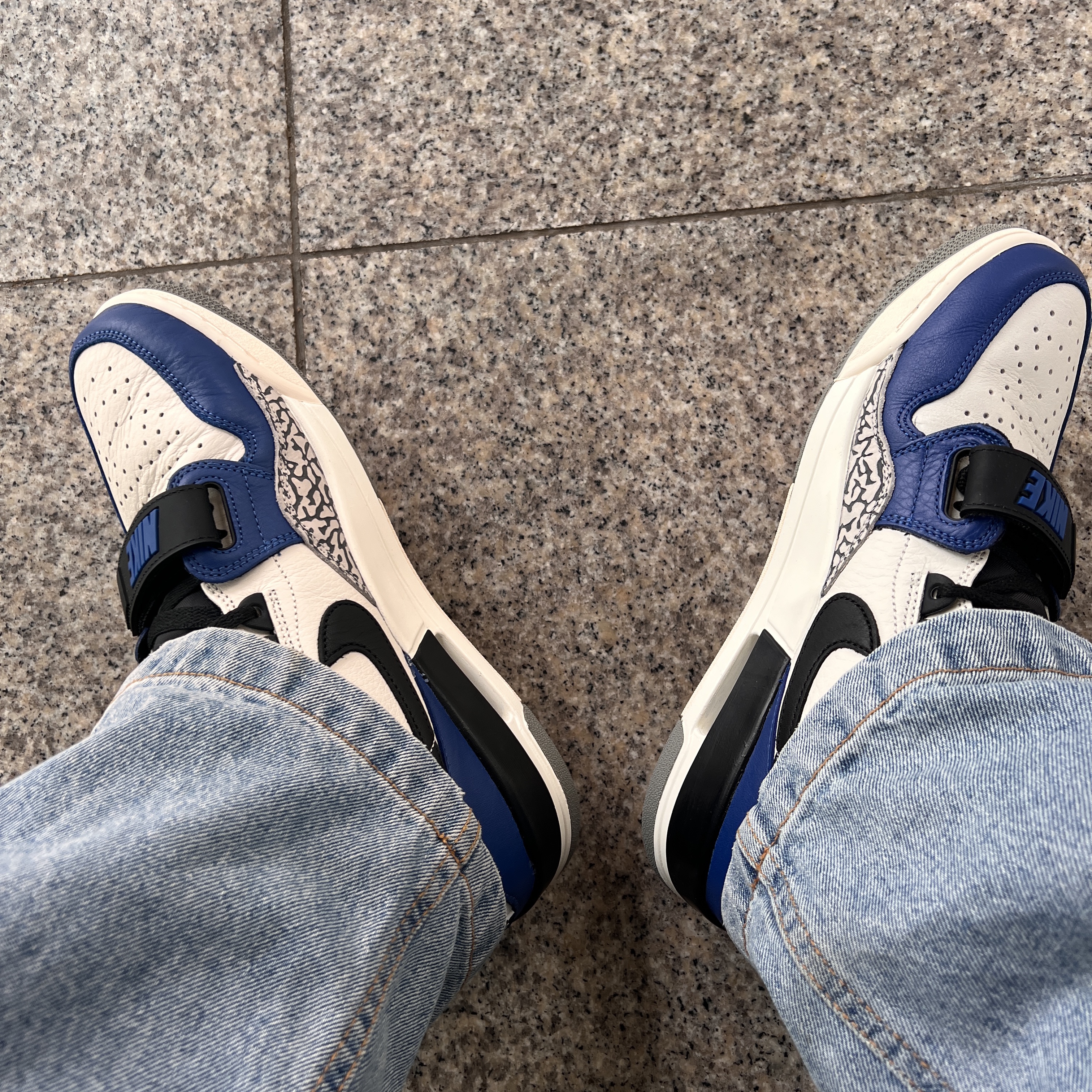 Jordan Legacy 312 Storm Blue 착용 스타일