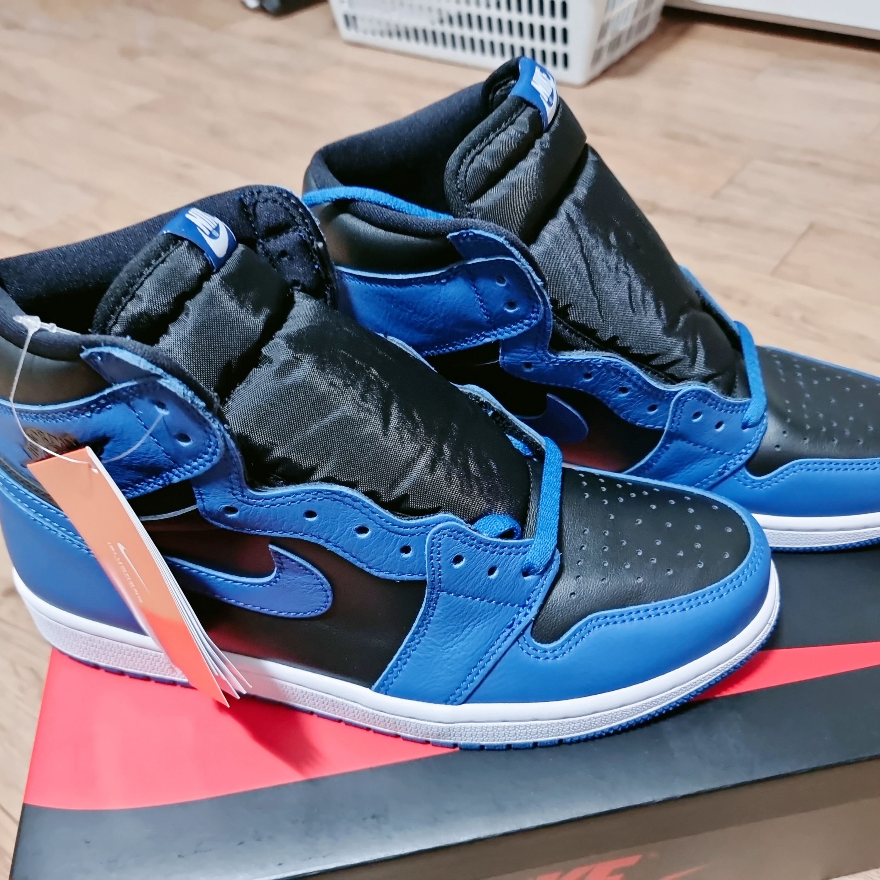 Jordan 1 Retro High OG Dark Marina Blue 착용 스타일 - 4