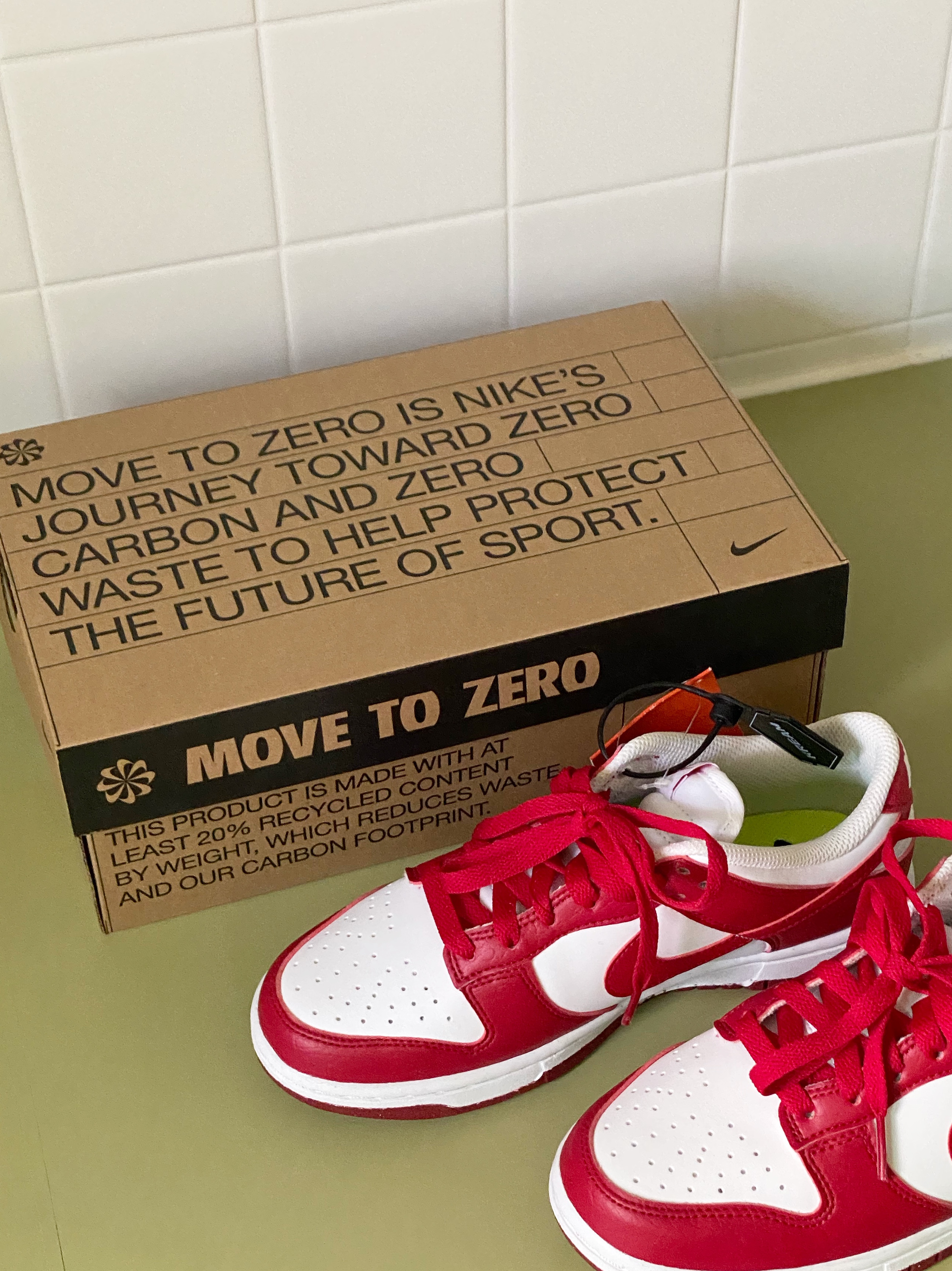 (W) Nike Dunk Low Next Nature Gym Red 착용 스타일