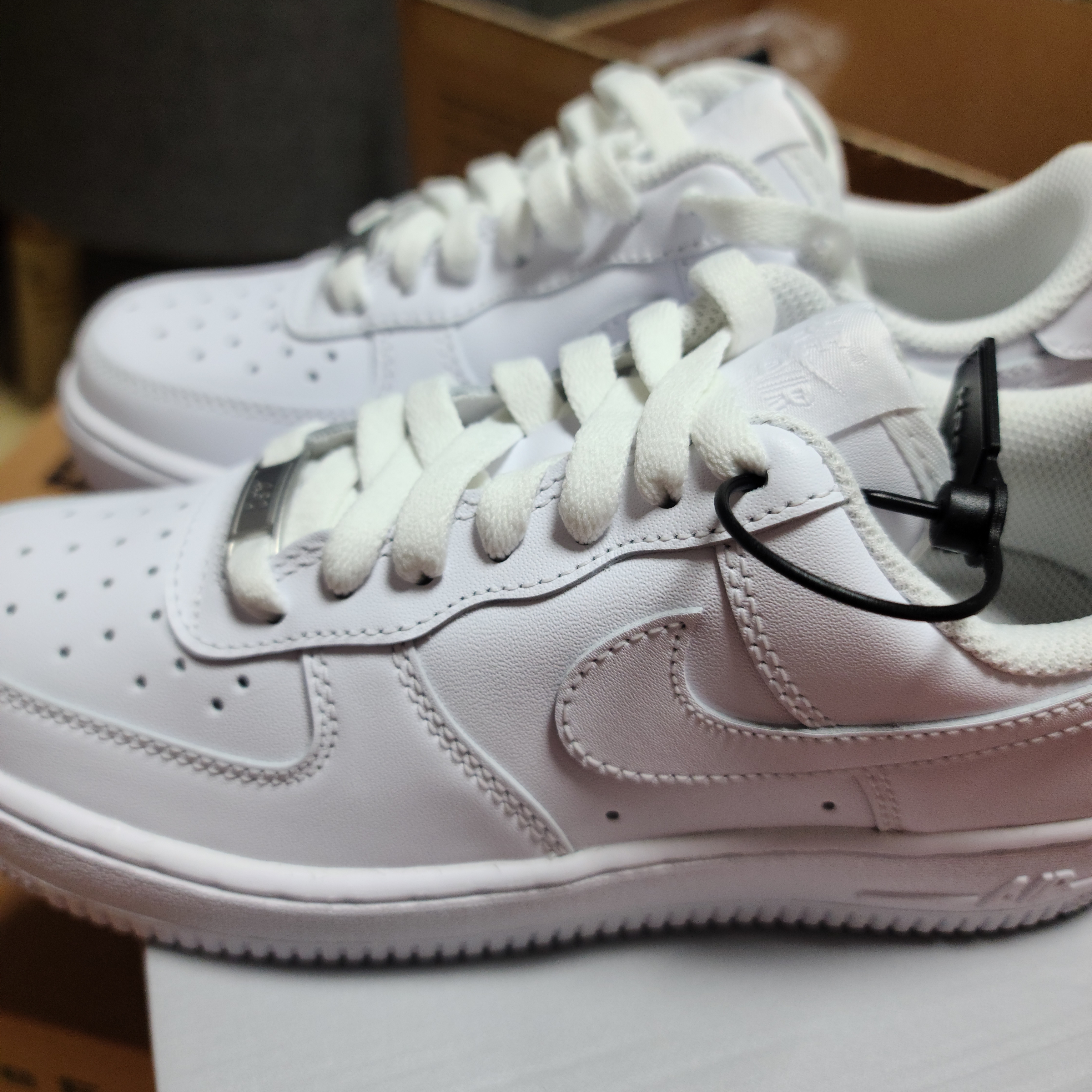 (W) Nike Air Force 1 '07 Low White 착용 스타일 - 3