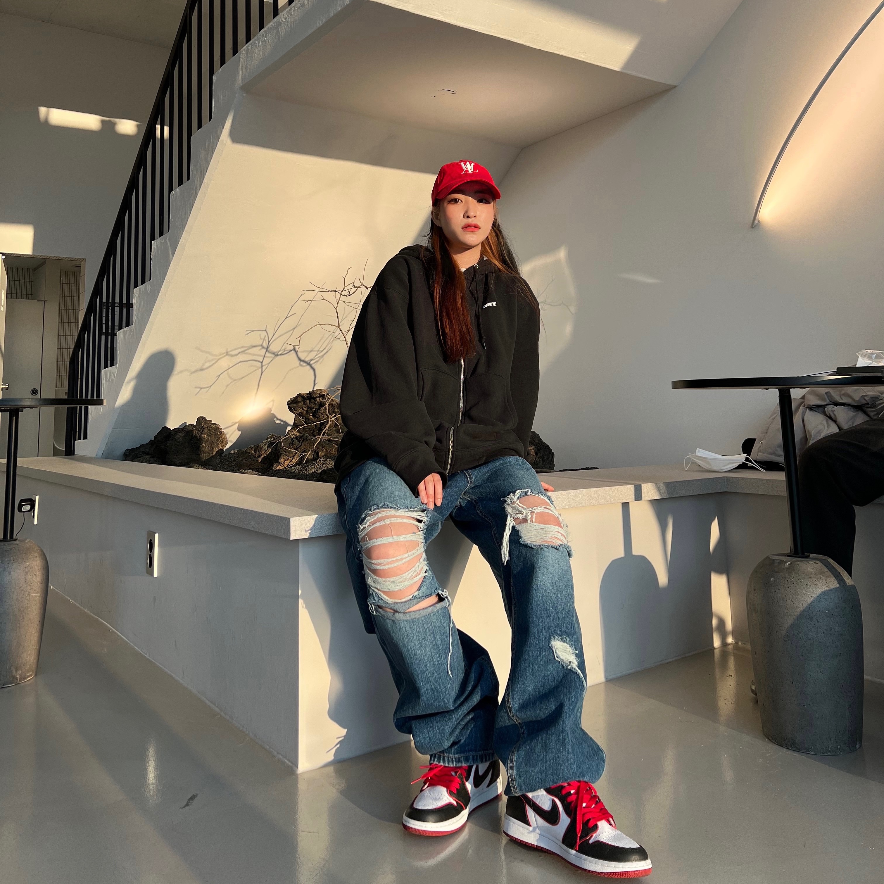 Jordan 1 Retro High OG Bloodline 착용 스타일 - 1