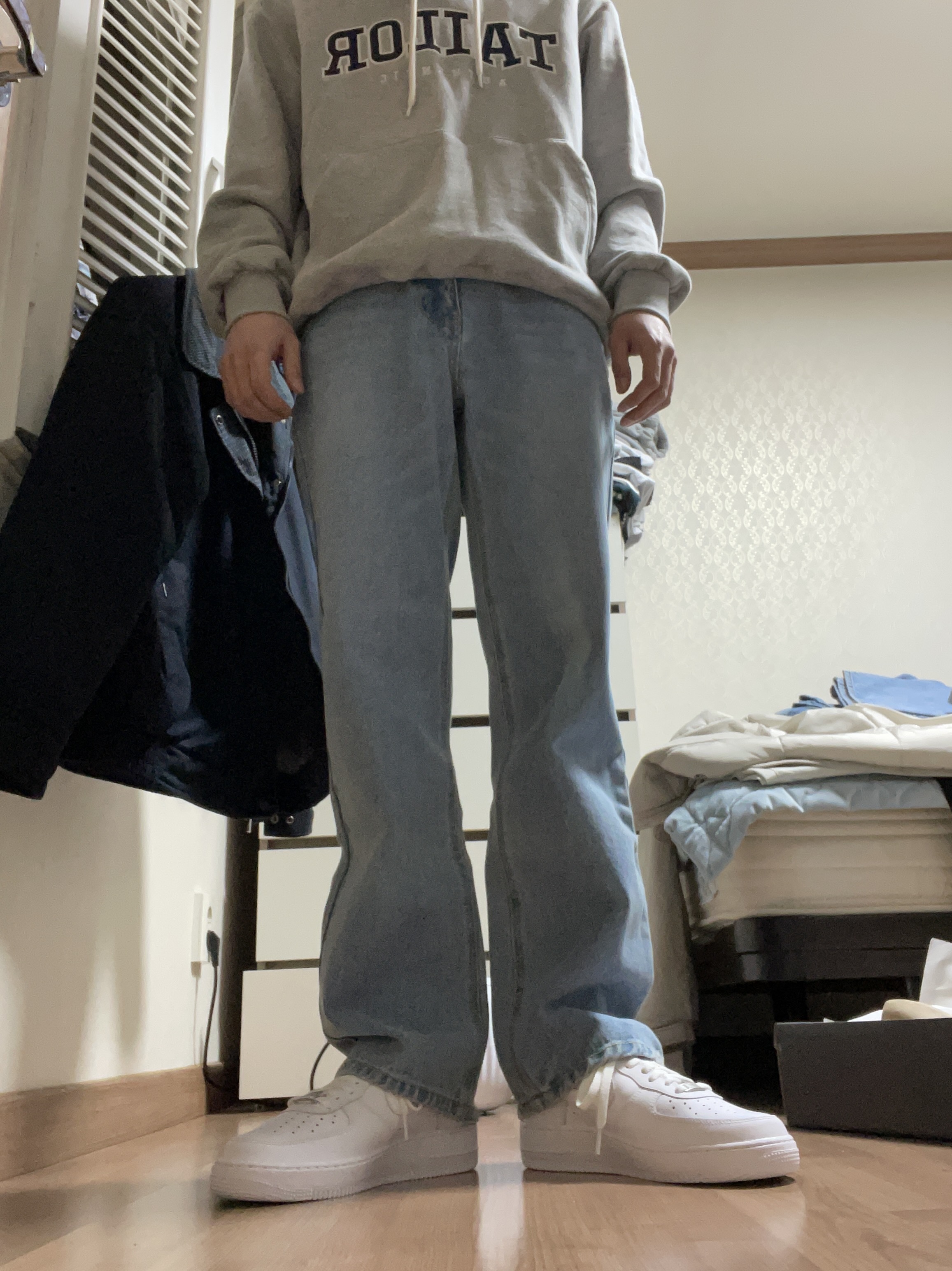 Nike Air Force 1 '07 Low White 착용 스타일 - 1