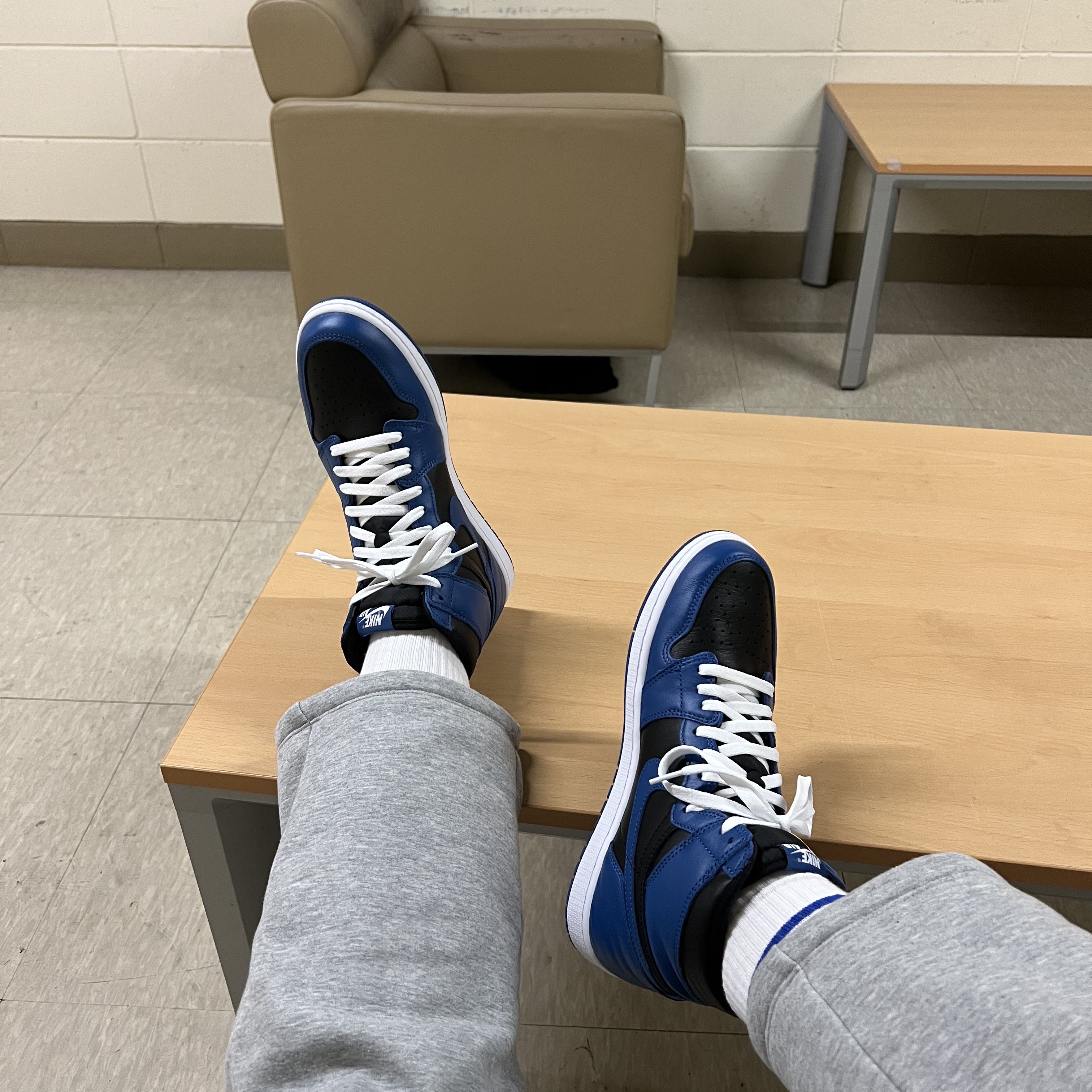 Jordan 1 Retro High OG Dark Marina Blue 착용 스타일