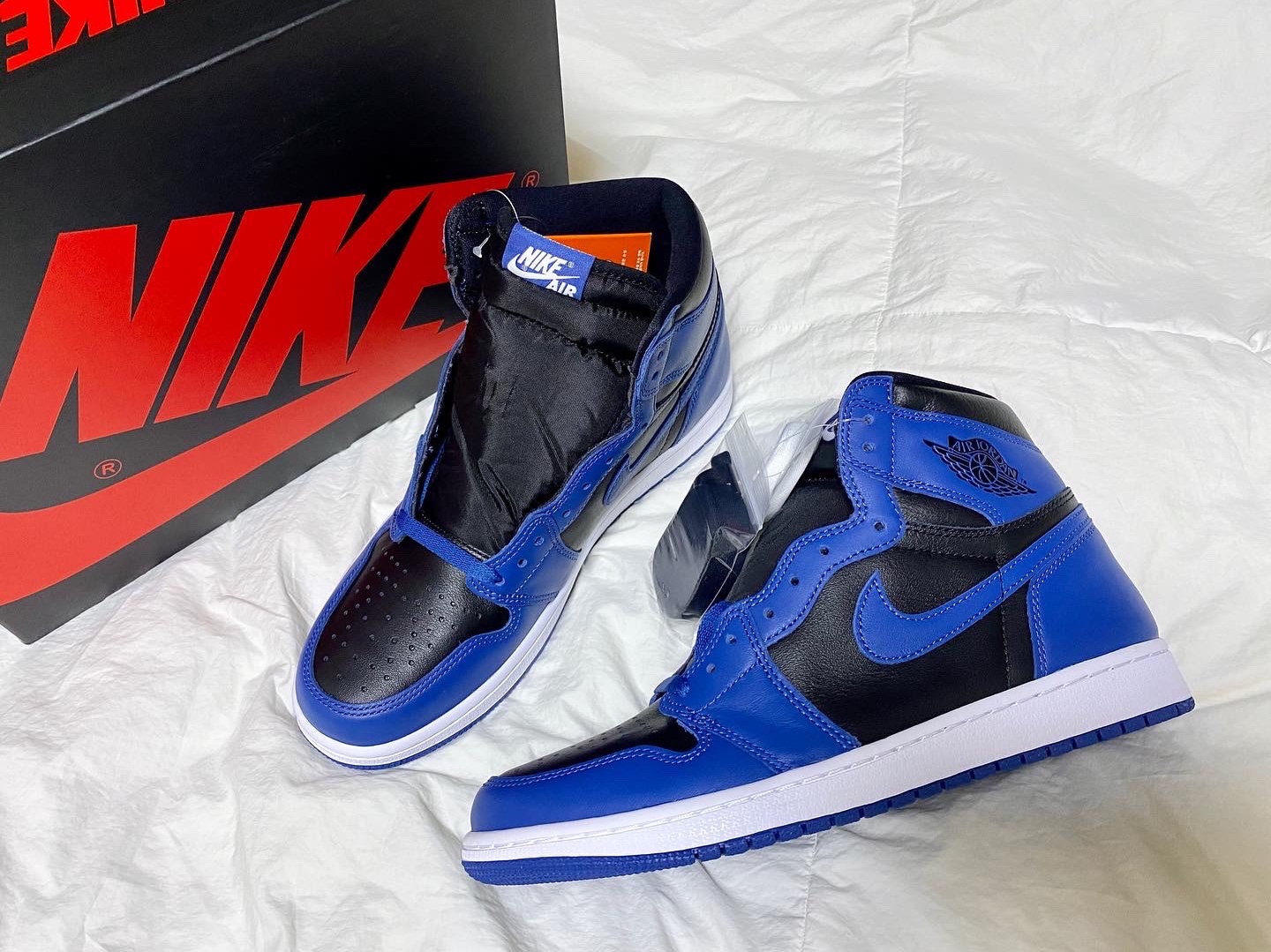 Jordan 1 Retro High OG Dark Marina Blue 착용 스타일 - 2