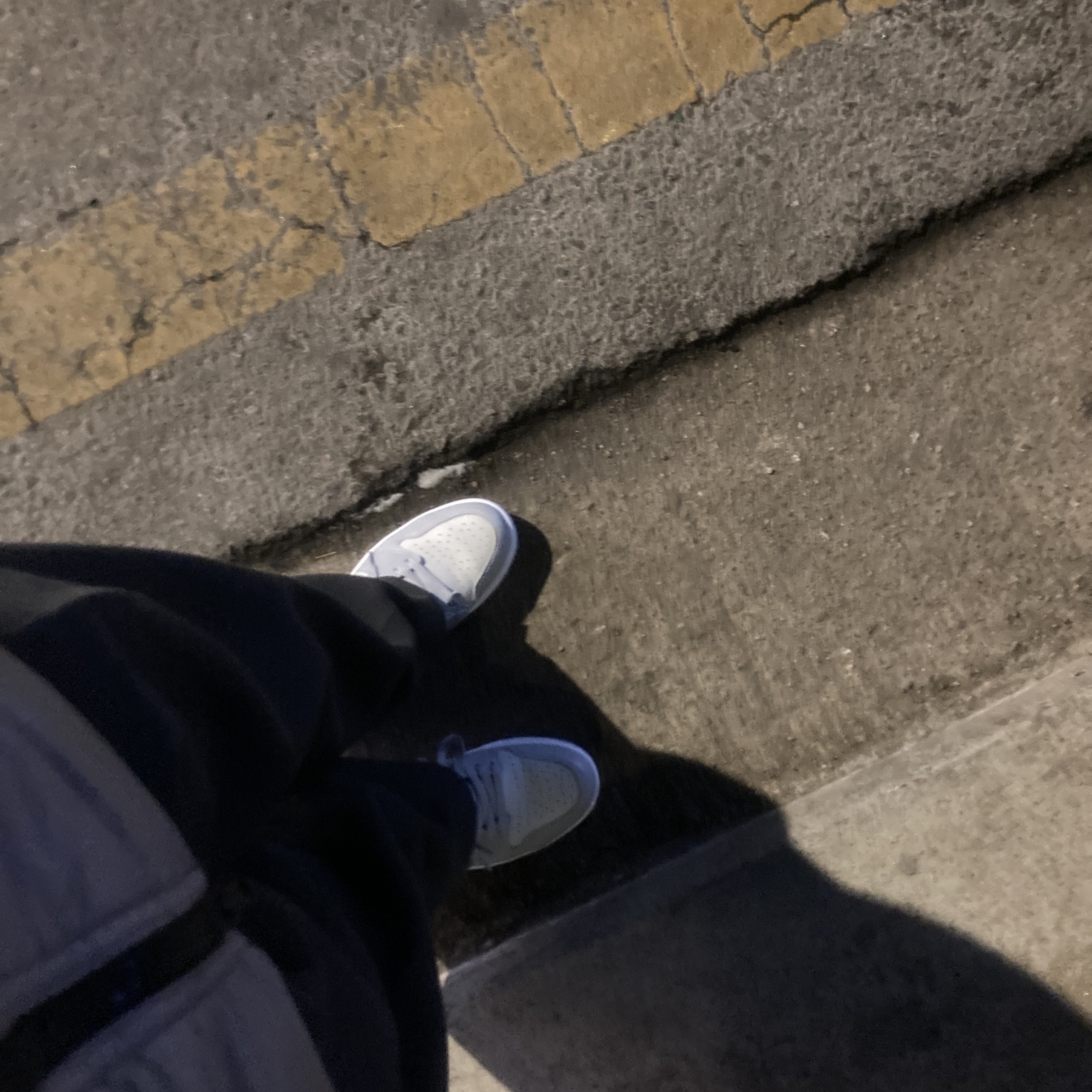 Jordan 1 Low Golf Wolf Grey, Adidas Yeezy Slide Bone 착용 스타일 - 3