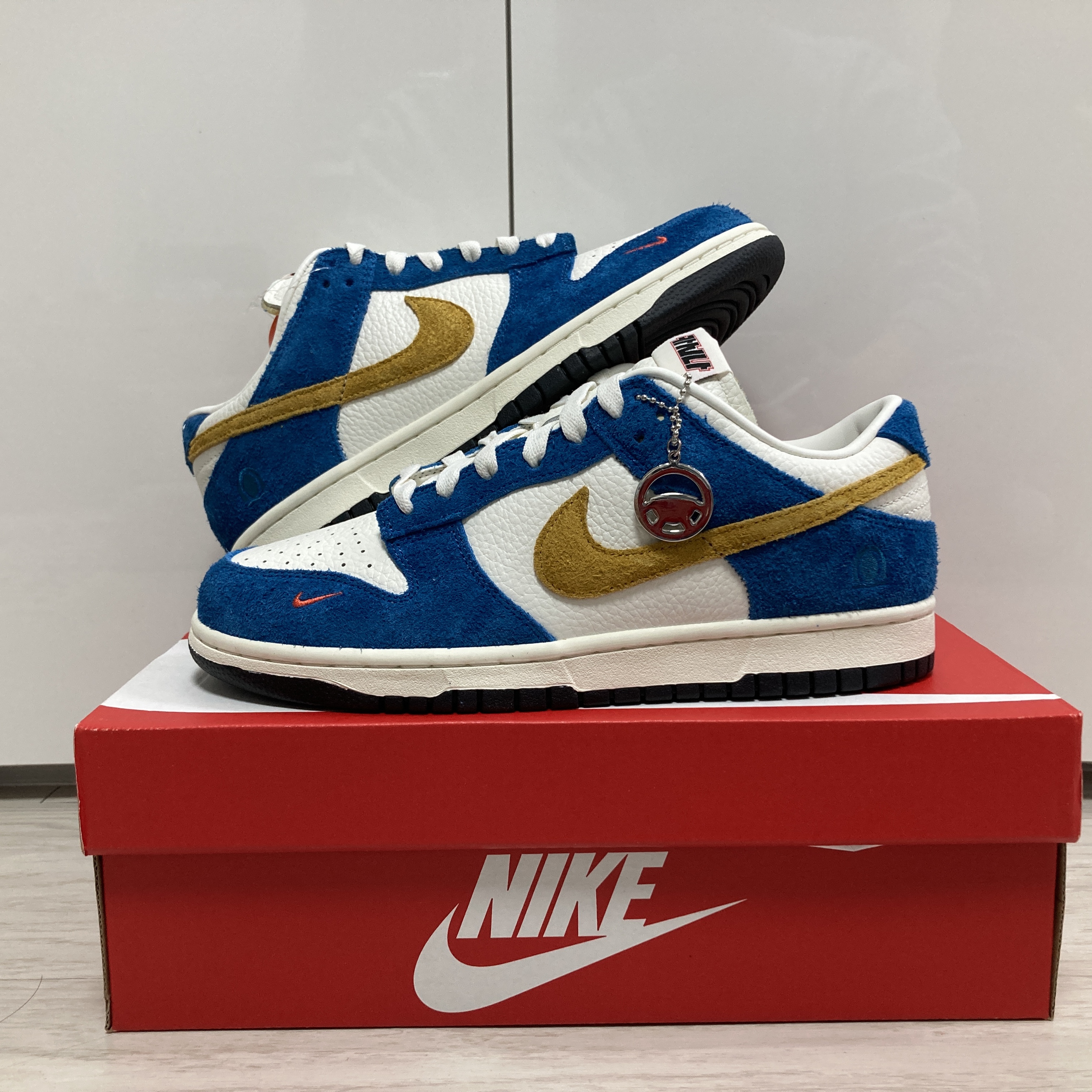 Nike x Kasina Dunk Low 80's Bus 착용 스타일 - 1