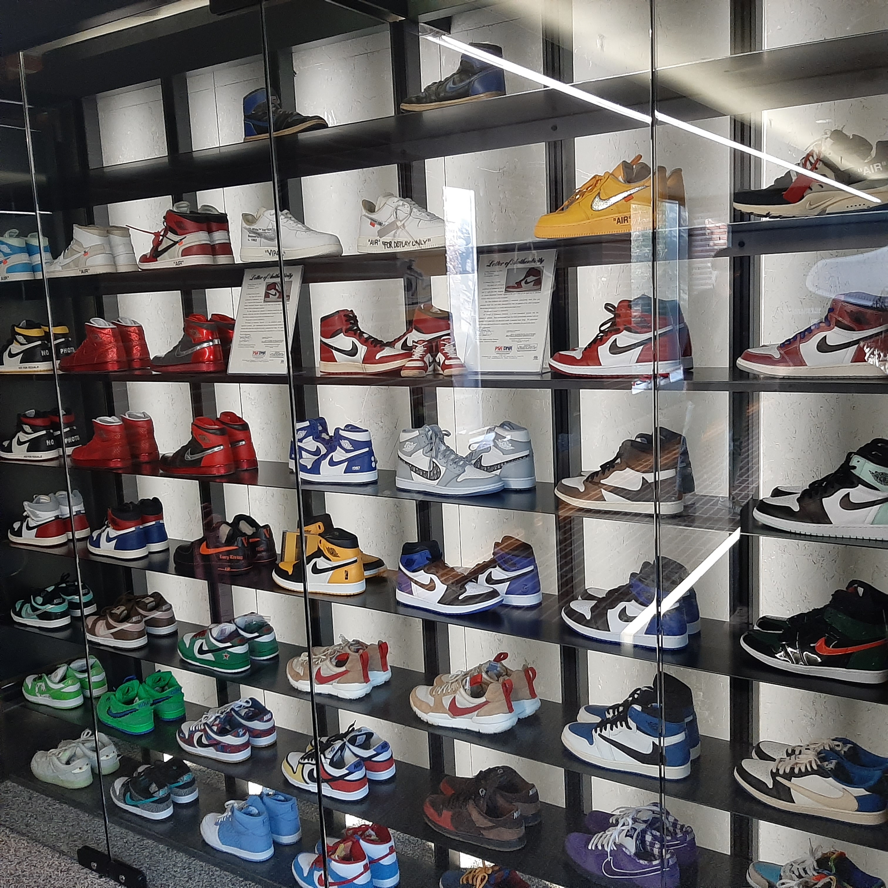 Jordan 1 x Fragment Retro High OG, Jordan 1 x Travis Scott x Fragment Retro Low OG SP Military Blue 착용 스타일