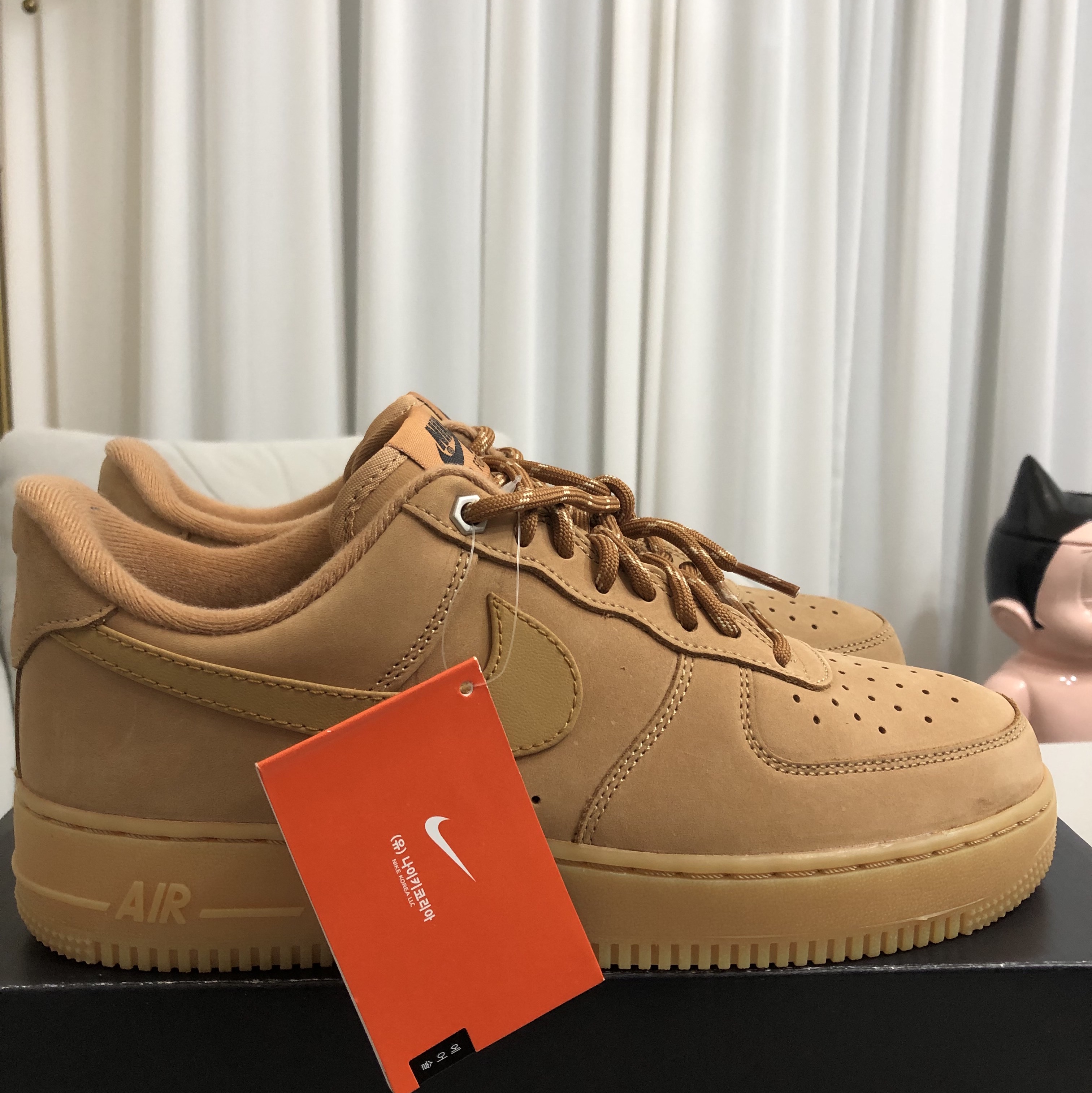 Nike Air Force 1 '07 WB Flax 착용 스타일 - 1