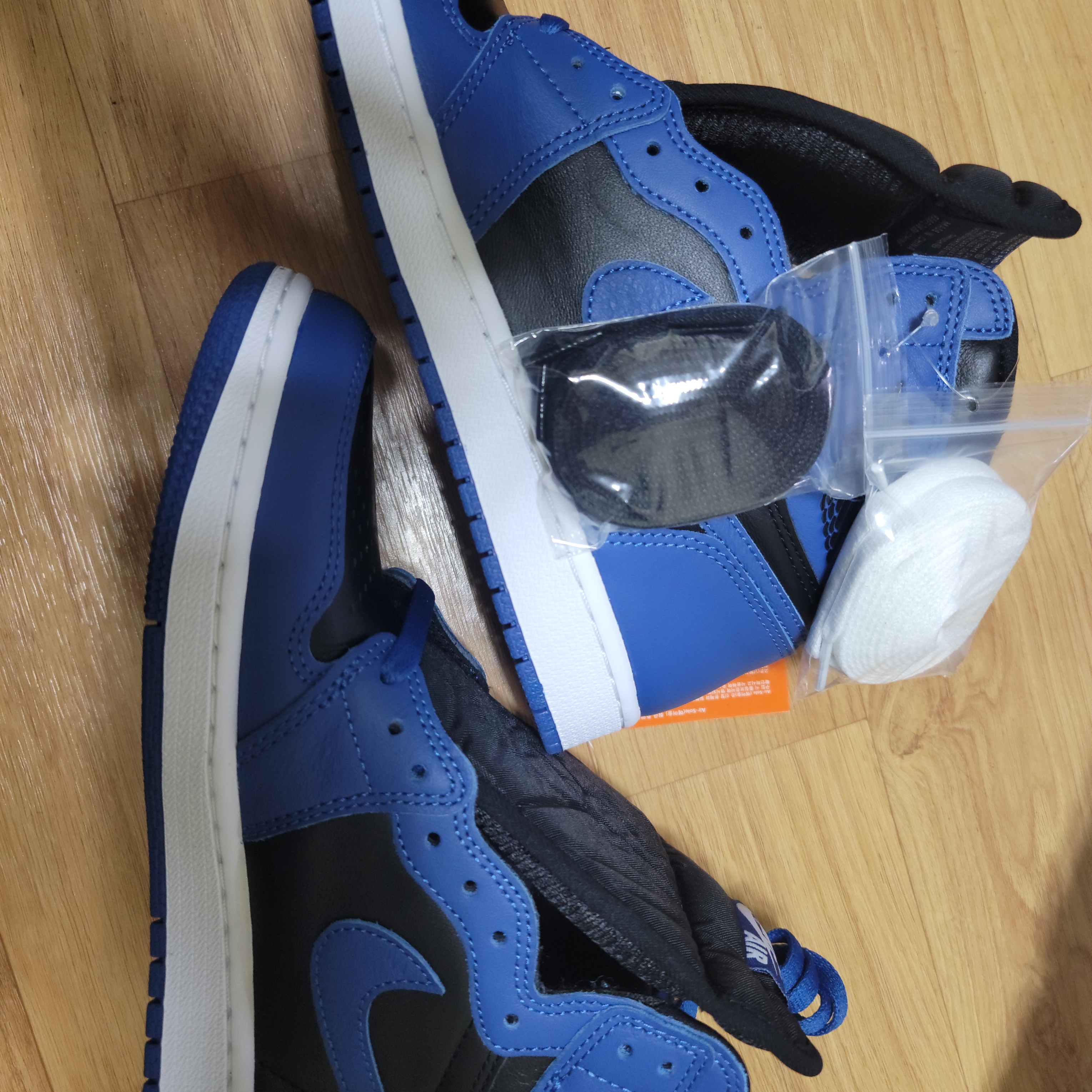 Jordan 1 Retro High OG Dark Marina Blue 착용 스타일