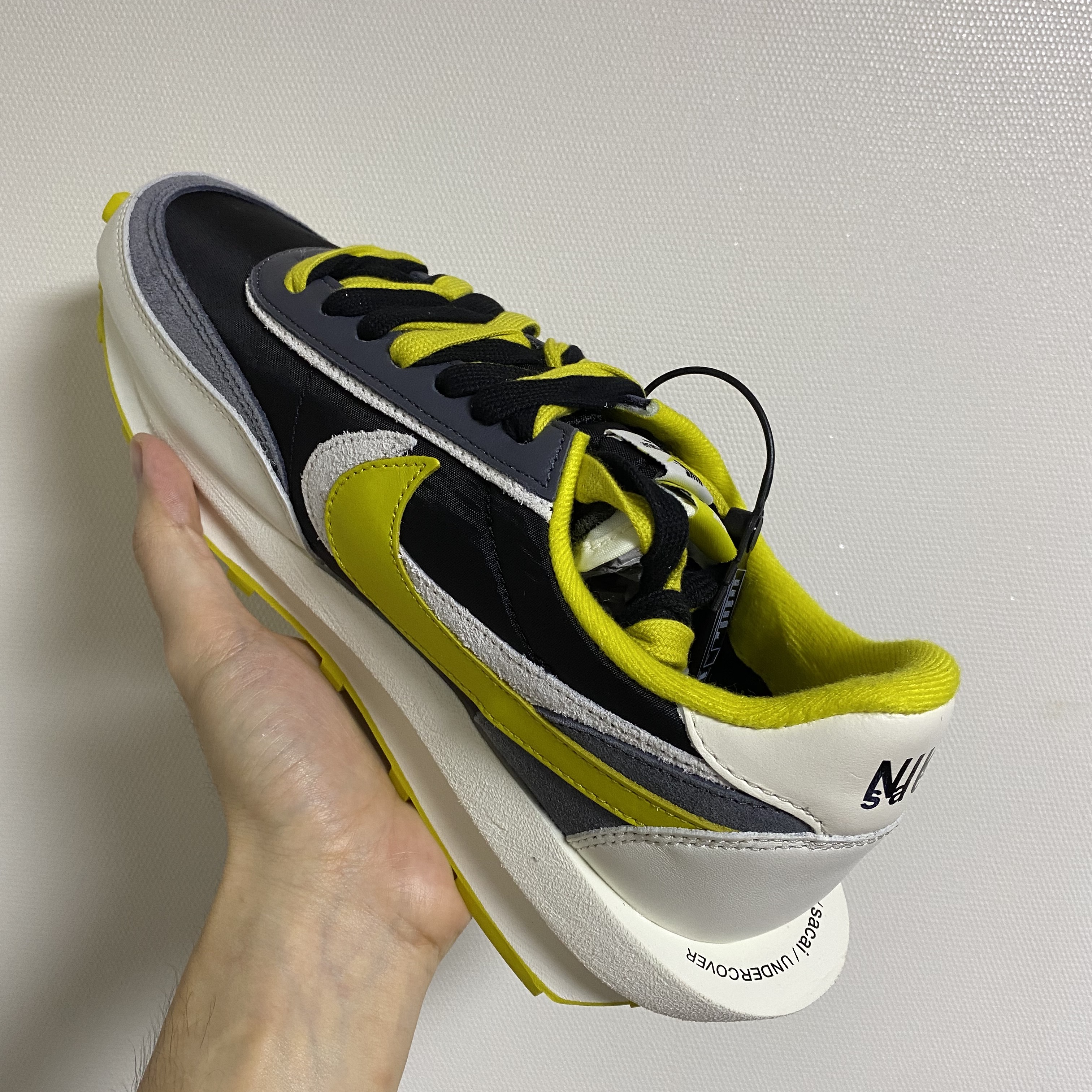 Nike x Sacai x Undercover LDWaffle Black Bright Citron 착용 스타일