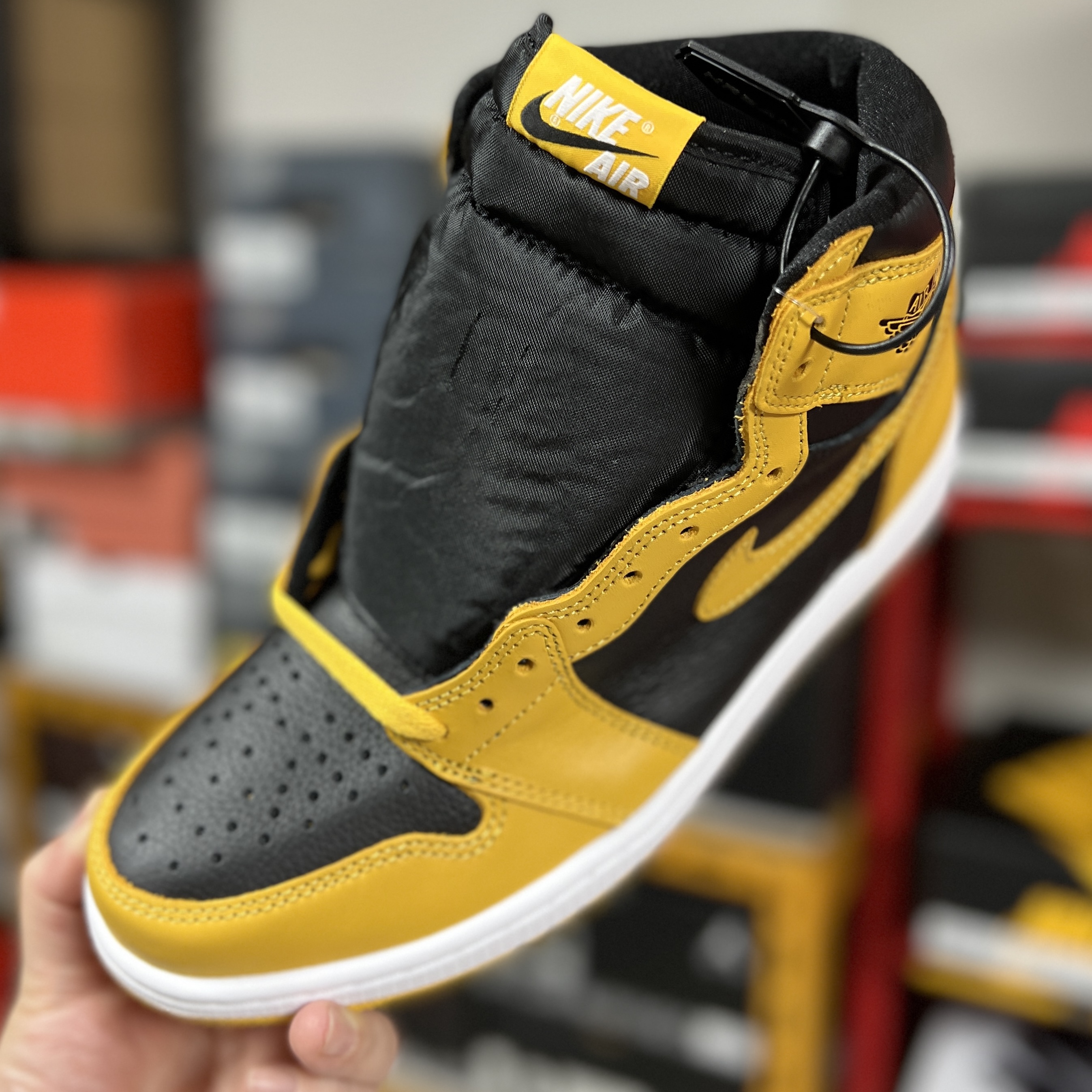 Jordan 1 Retro High OG Pollen 착용 스타일 - 1