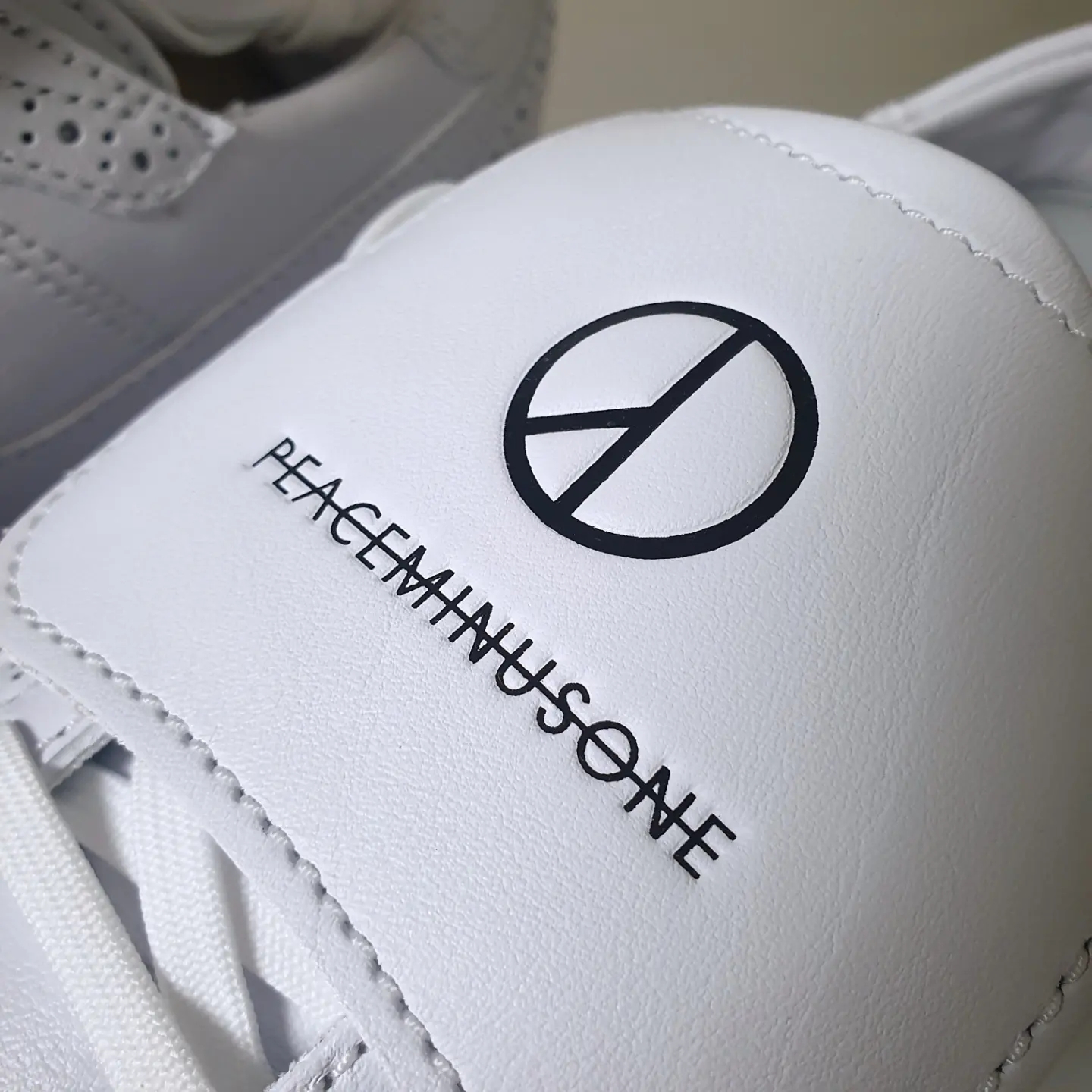 Nike x Peaceminusone Kwondo1 White 착용 스타일 - 1