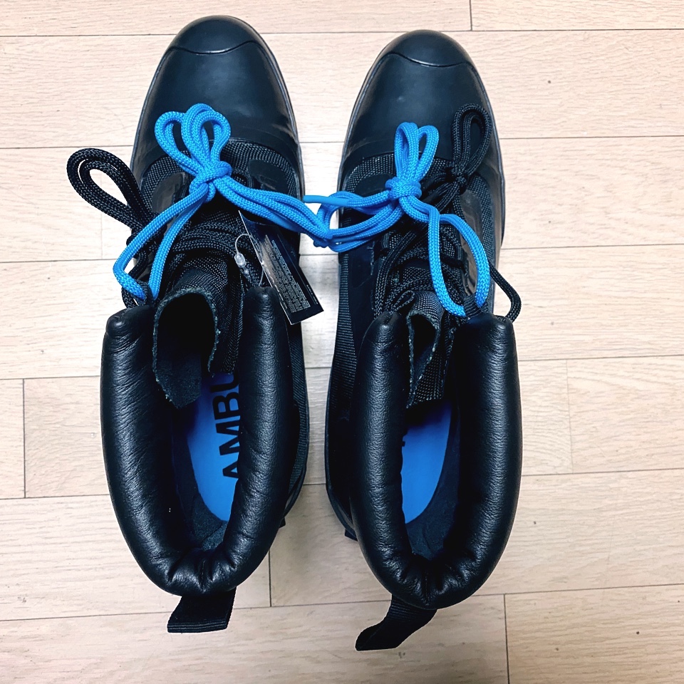 Converse x Ambush Chuck Taylor All Star Duck Boot Black 착용 스타일 - 1