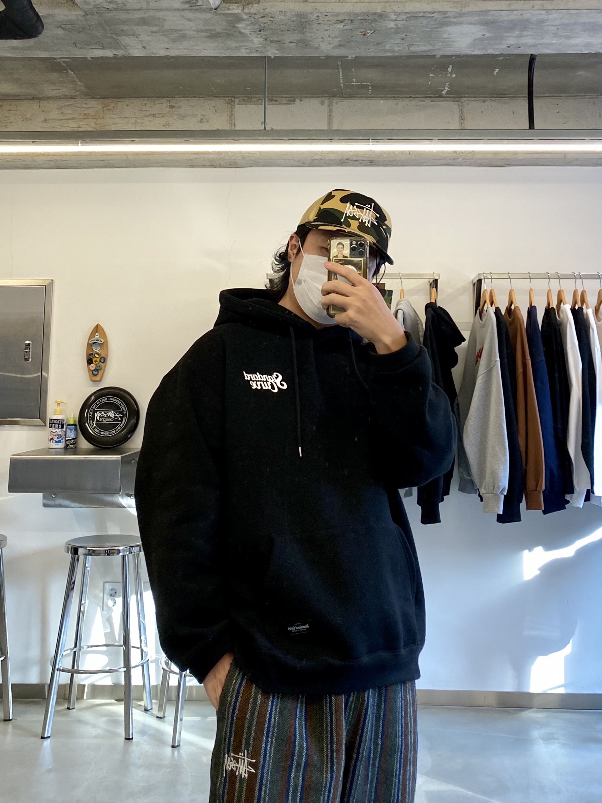 Stussy x BAPE Trucker Cap Yellow, Nike Dunk Low Retro PRM Halloween 착용 스타일 - 2