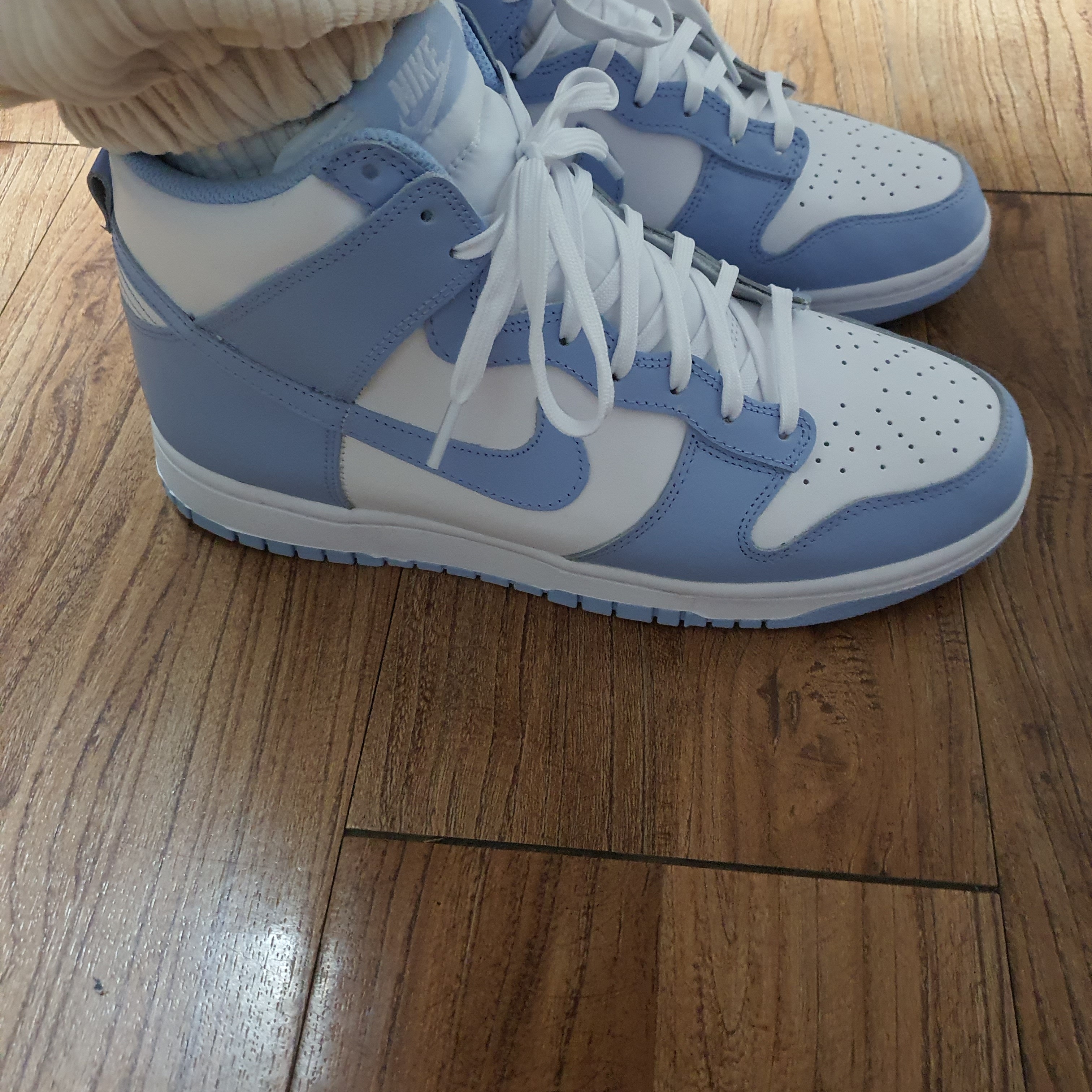 (W) Nike Dunk High Aluminum 착용 스타일 - 2