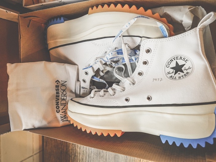 Converse x JW Anderson Run Star Hike Hi Black, Converse x JW Anderson Run Star Hike Hi White 착용 스타일 - 4