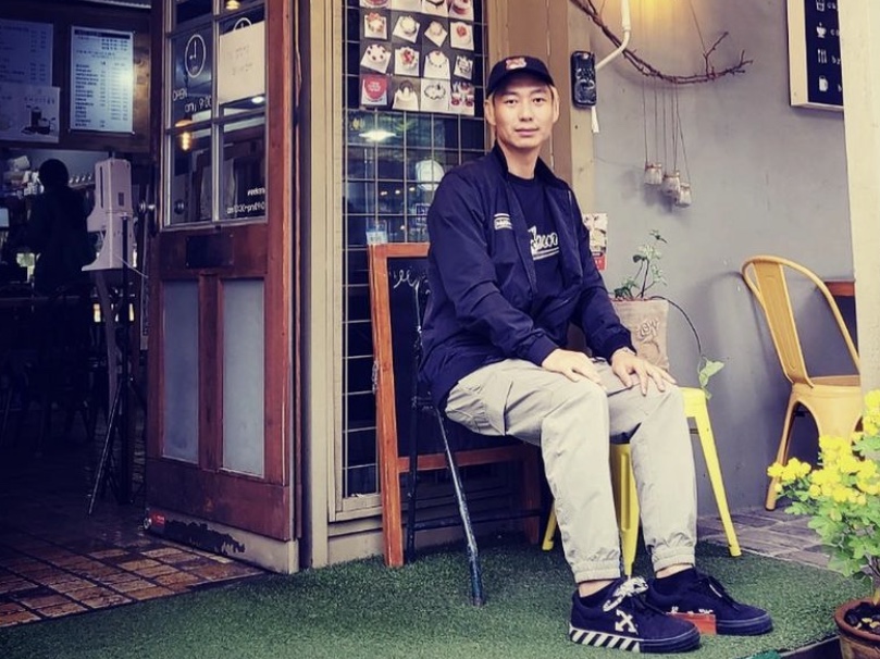 Maison Kitsune Large Fox Head Embroidered 6P Cap Navy - 21SS 착용 스타일