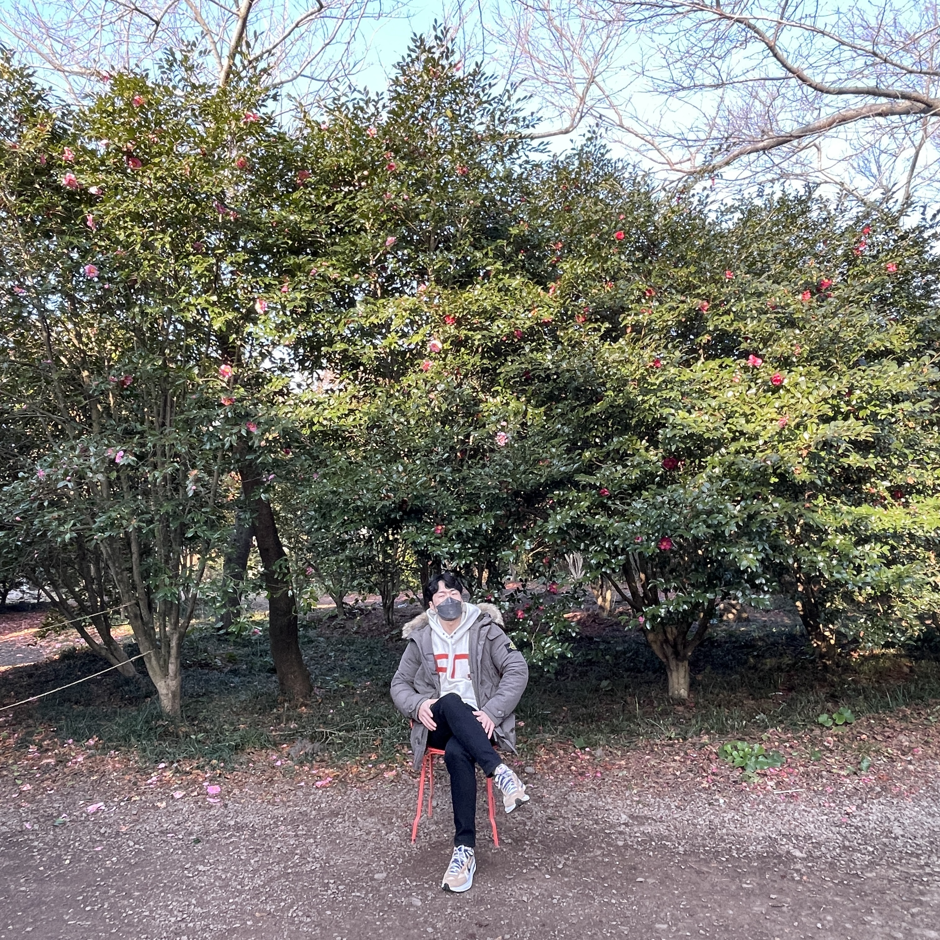 Nike x Sacai VaporWaffle Sesame and Blue Void, Fear of God Monarch Hoodie Cream Heather 착용 스타일 - 1