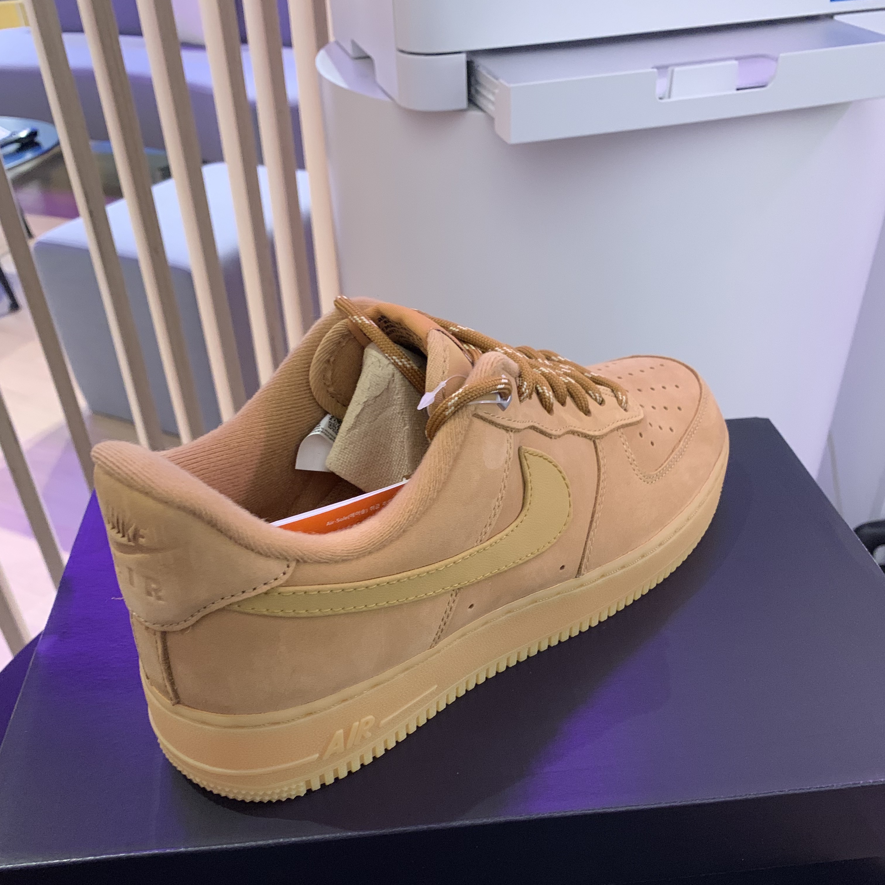 Nike Air Force 1 '07 WB Flax 착용 스타일 - 3