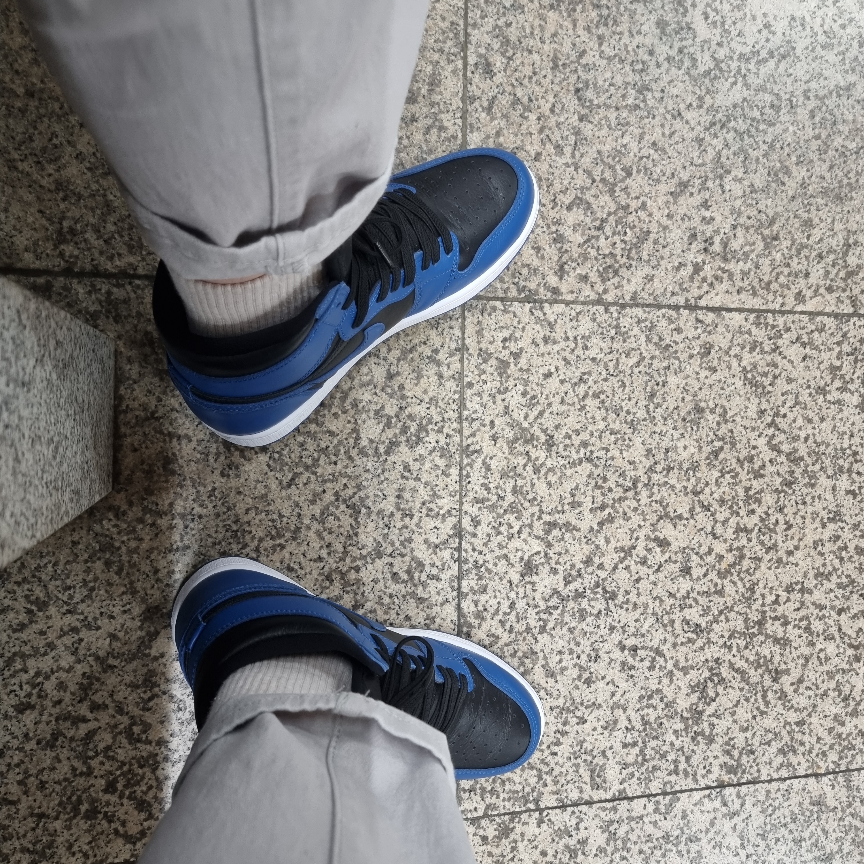 Jordan 1 Retro High OG Dark Marina Blue 착용 스타일