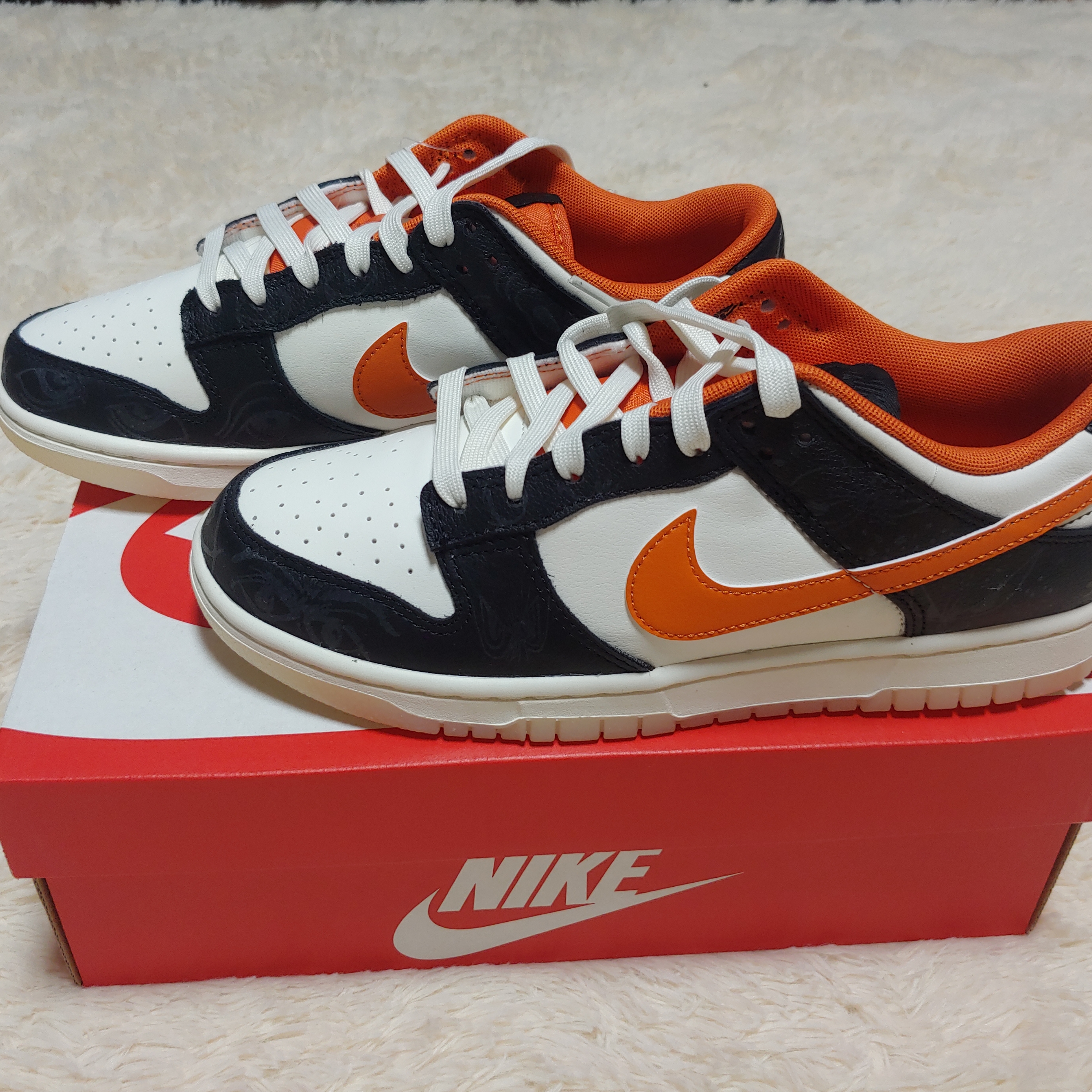 Nike Dunk Low Retro PRM Halloween 착용 스타일 - 1
