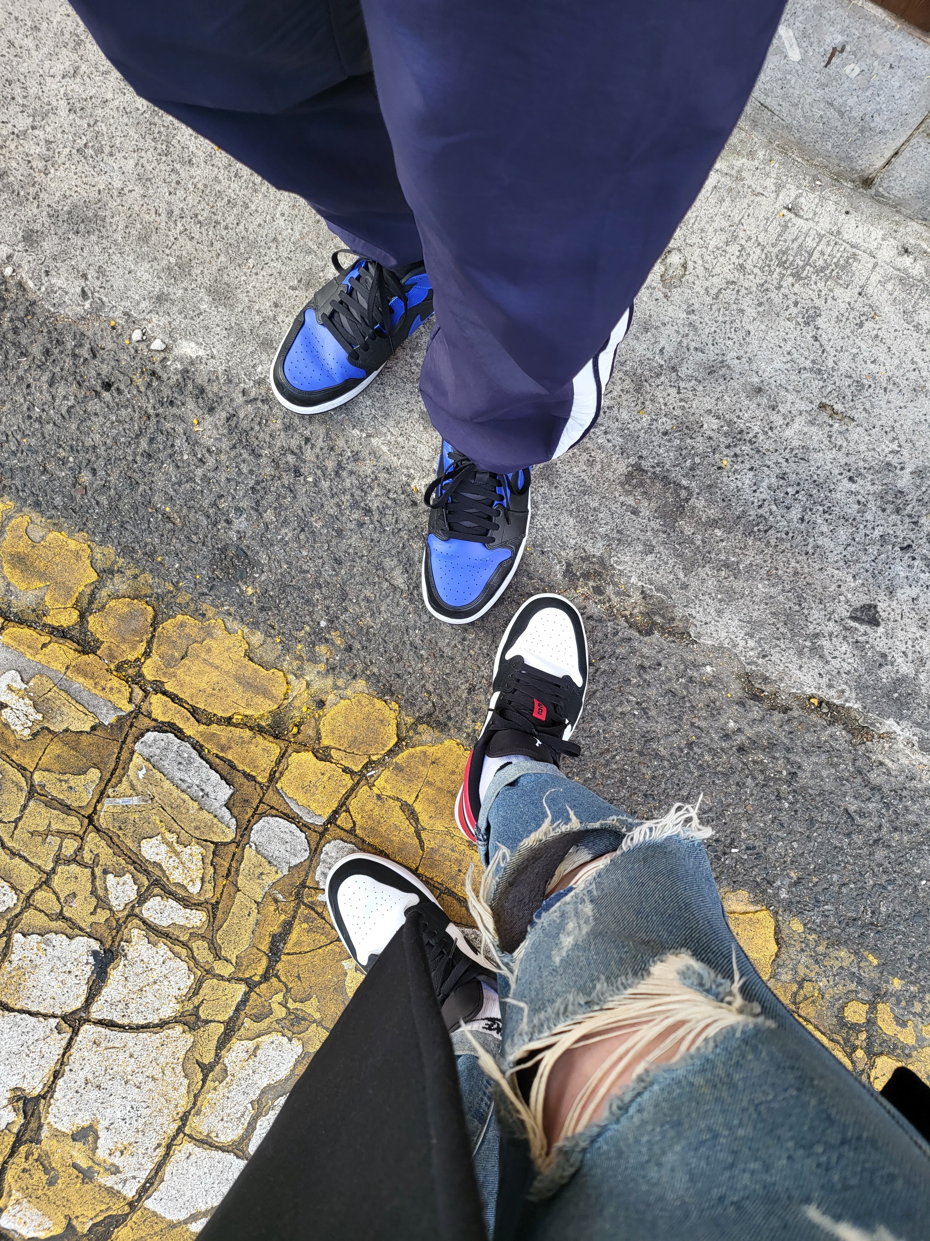 Jordan 1 Mid Black Hyper Royal, Jordan 1 Low Black Toe 착용 스타일