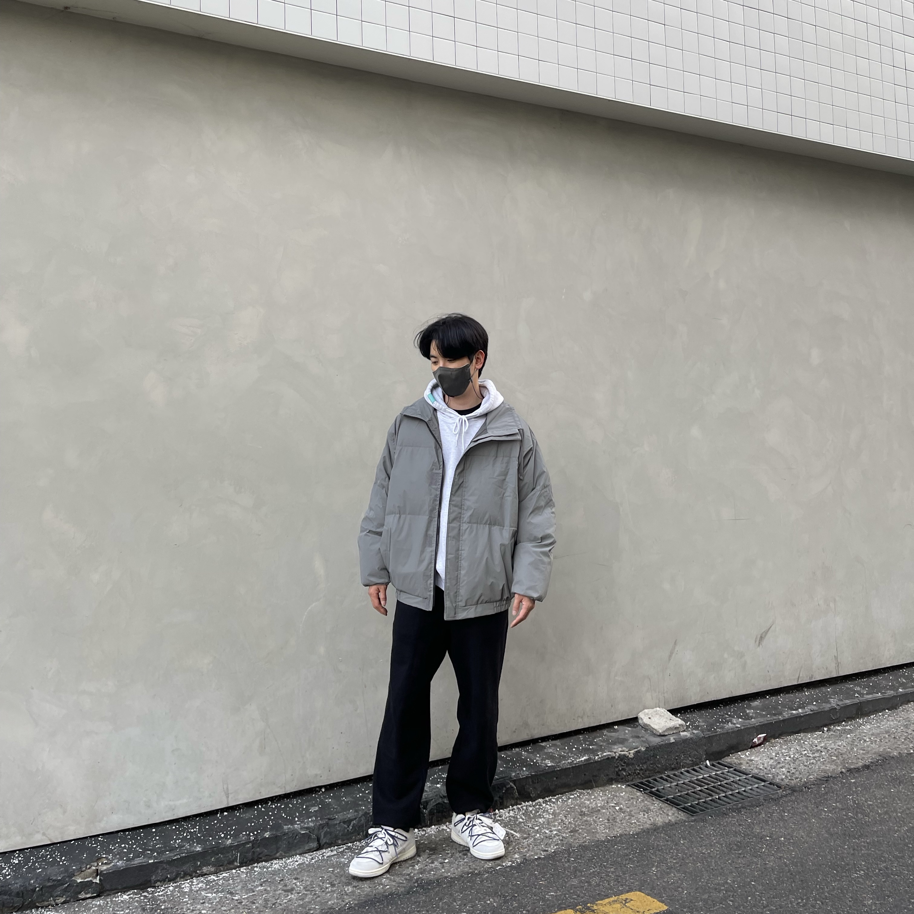 Nike x Off-White Dunk Low The 50 - Lot 18, Essentials Puffer Jacket Silver Reflective - 20SS 착용 스타일 - 2