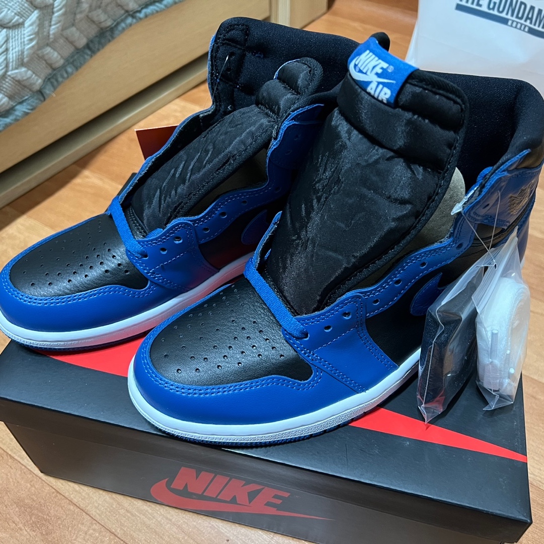 Jordan 1 Retro High OG Dark Marina Blue 착용 스타일 - 3