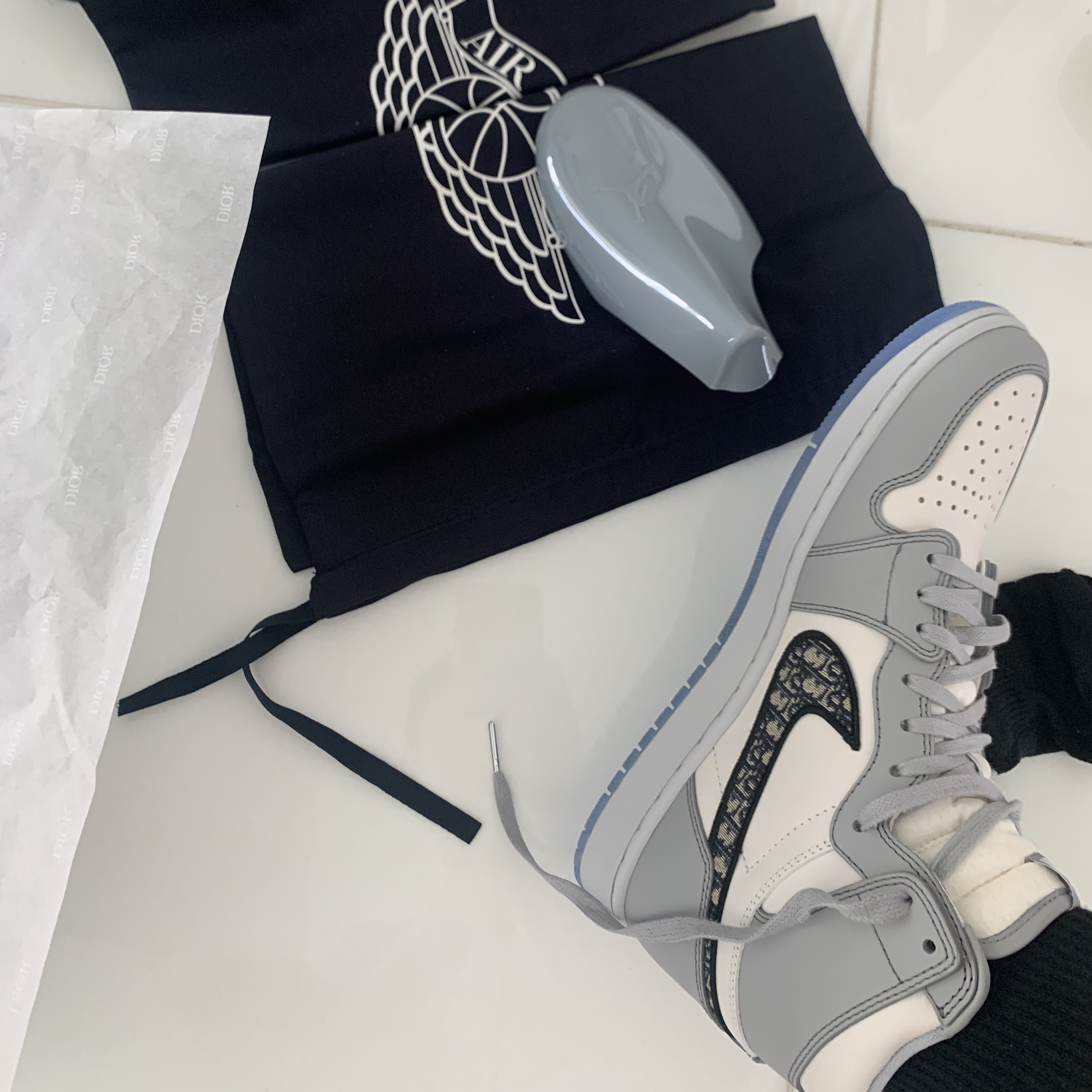 Jordan 1 x Dior High OG 착용 스타일