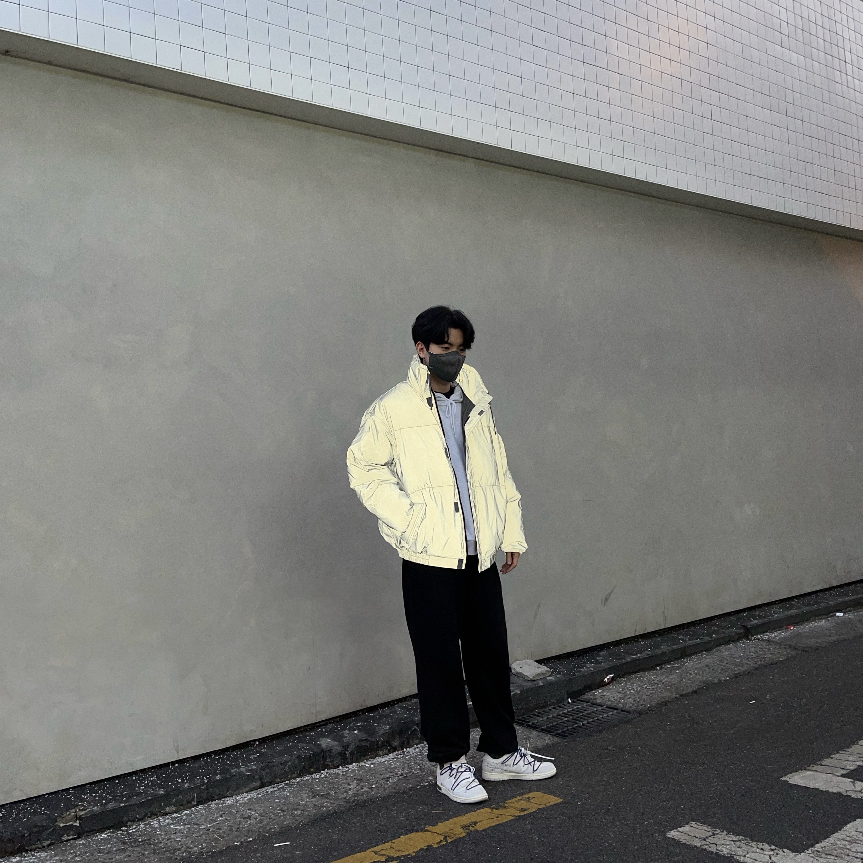 Nike x Off-White Dunk Low The 50 - Lot 18, Essentials Puffer Jacket Silver Reflective - 20SS 착용 스타일 - 4