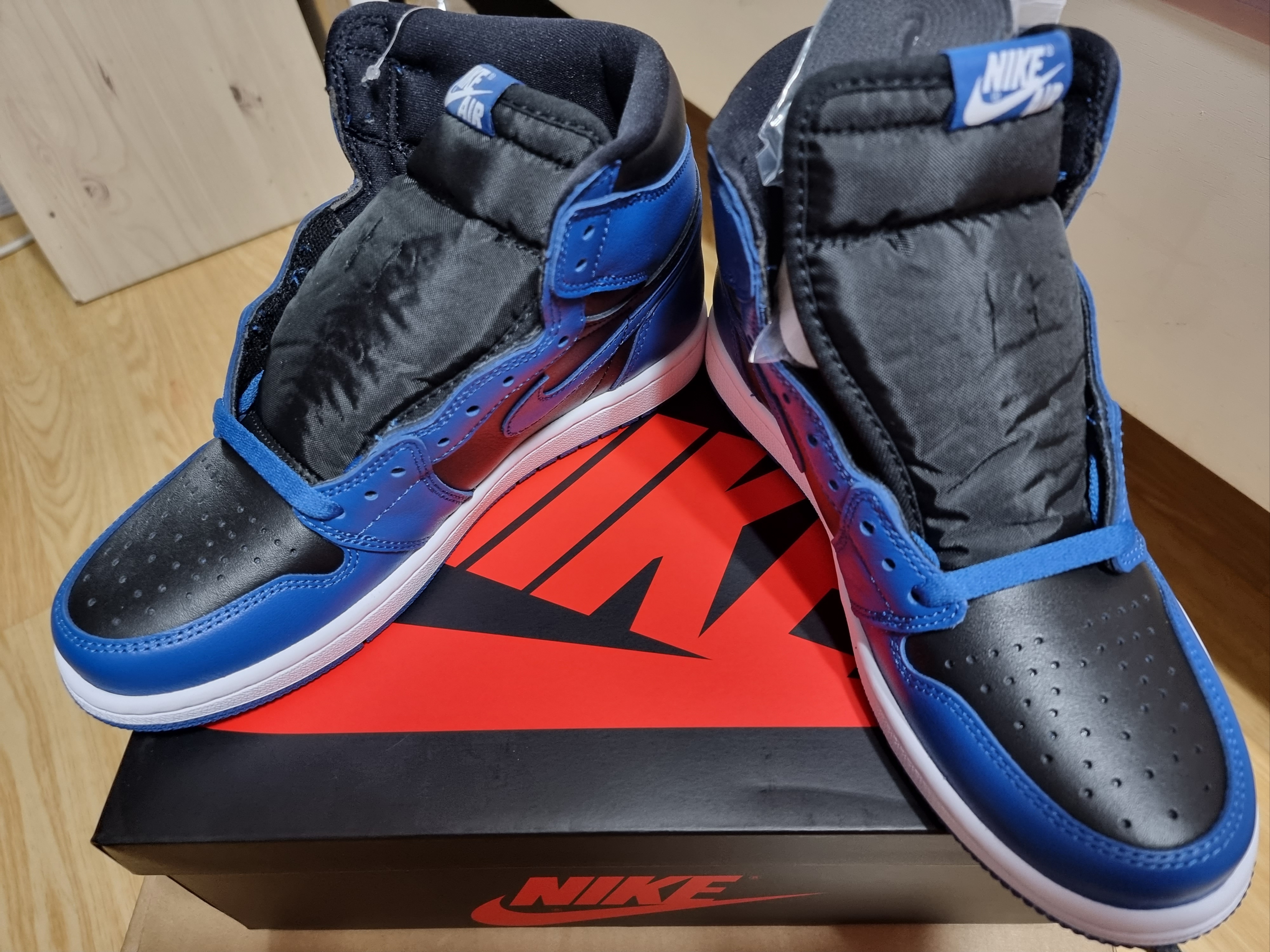 Jordan 1 Retro High OG Dark Marina Blue 착용 스타일